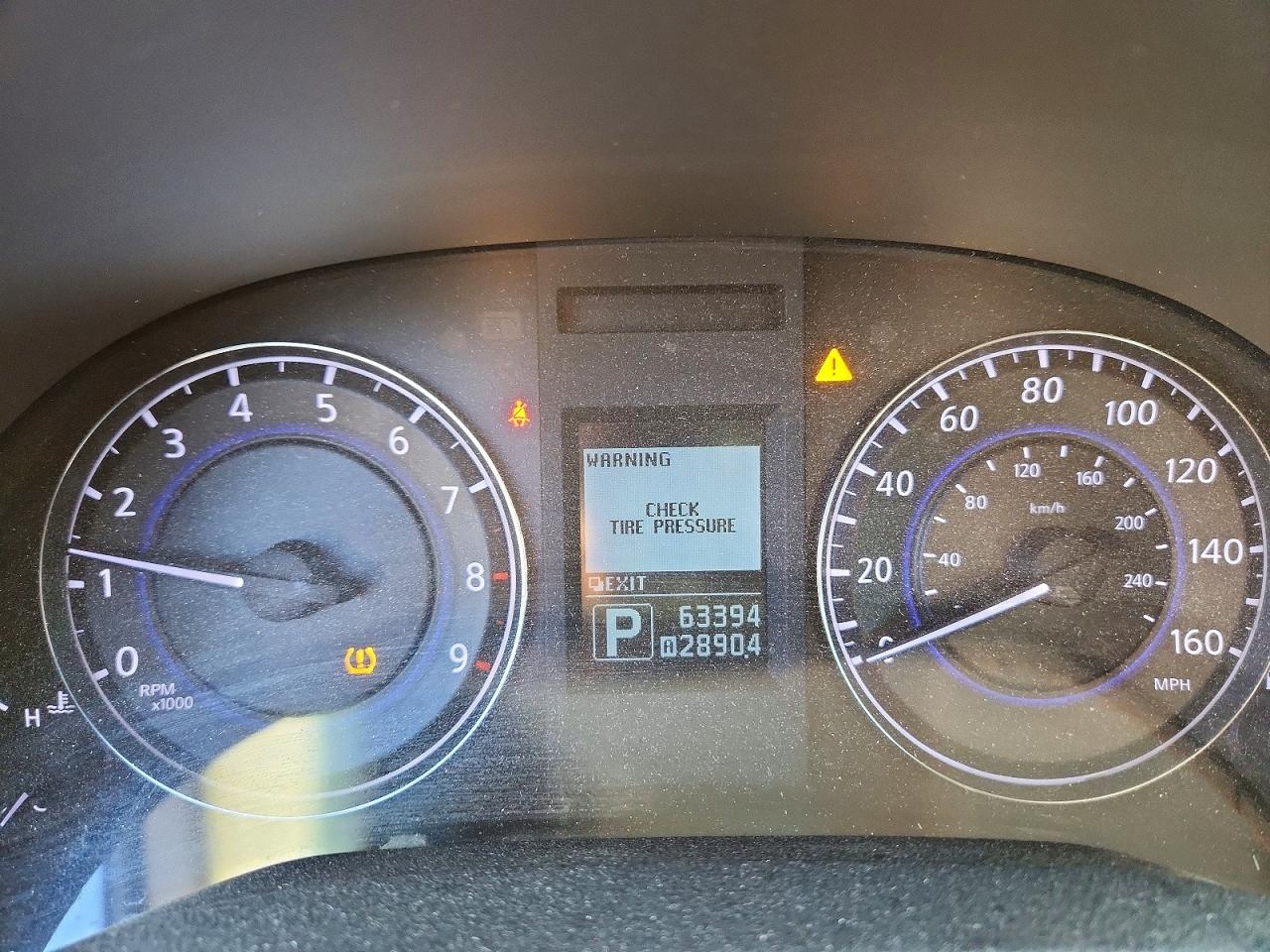 2014 Infiniti Q60 Convertible Base Gray vin: JN1CV6FE2EM901703