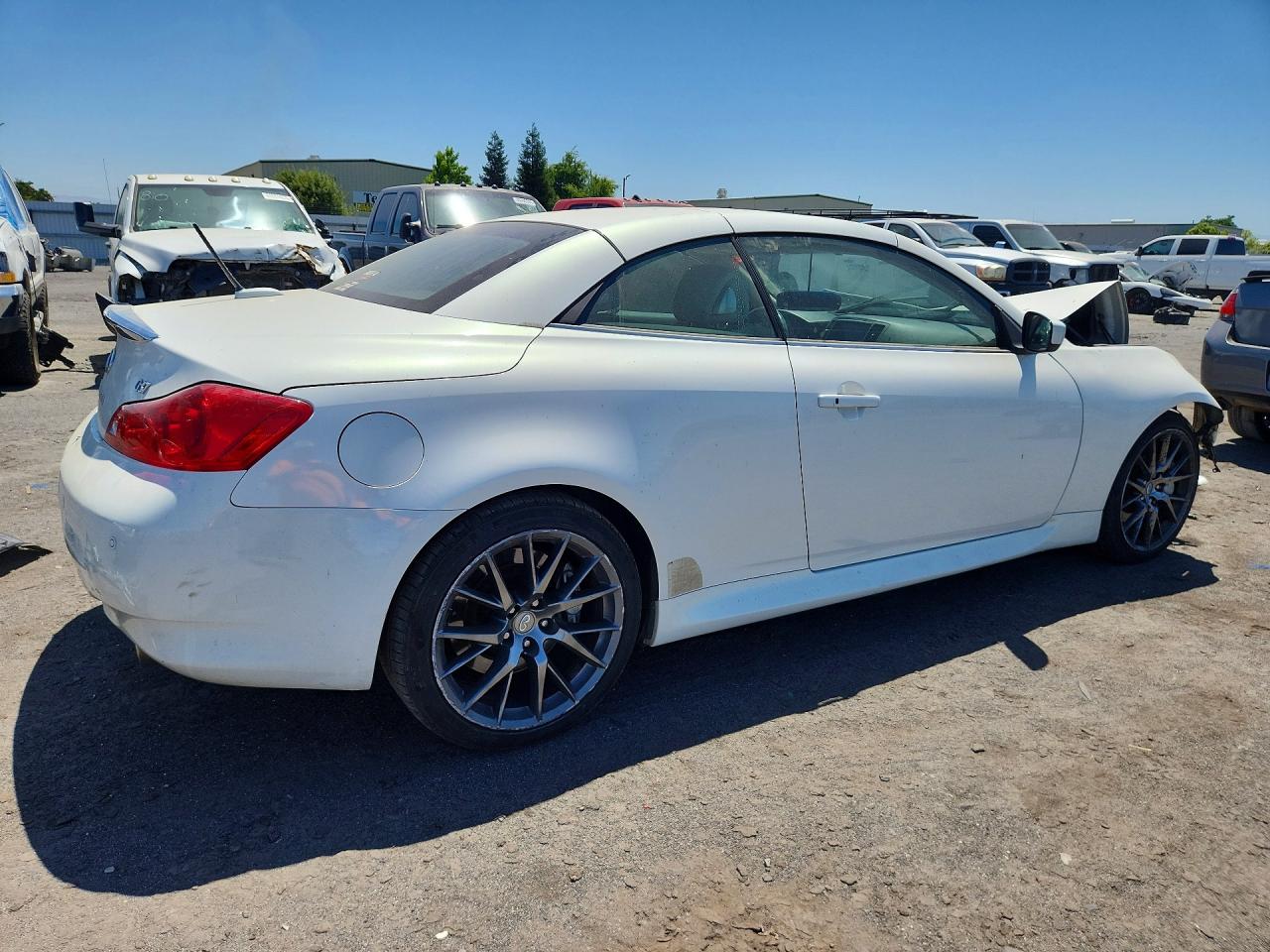 2013 Infiniti G37 Convertible Base White vin: JN1CV6FE3DM230220