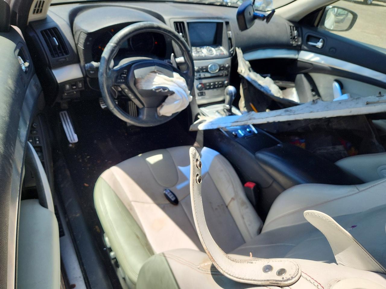 2013 Infiniti G37 Convertible Base White vin: JN1CV6FE3DM230220