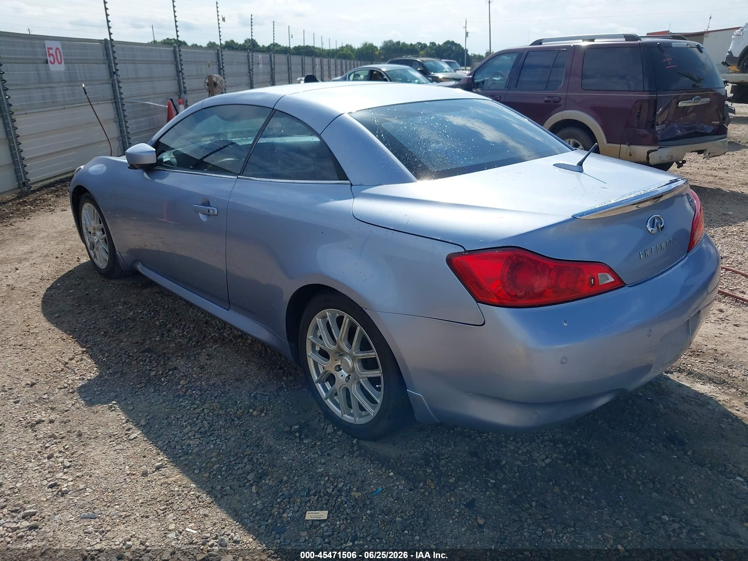 2010 Infiniti G37   Blue vin: JN1CV6FE4AM350782