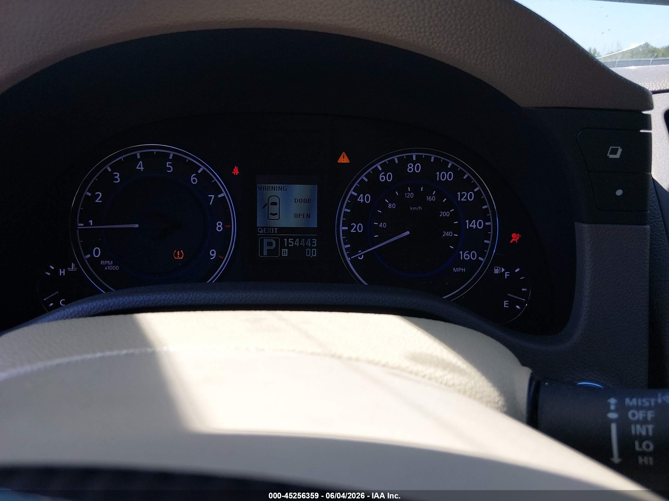 2010 Infiniti G37   White vin: JN1CV6FE4AM354668