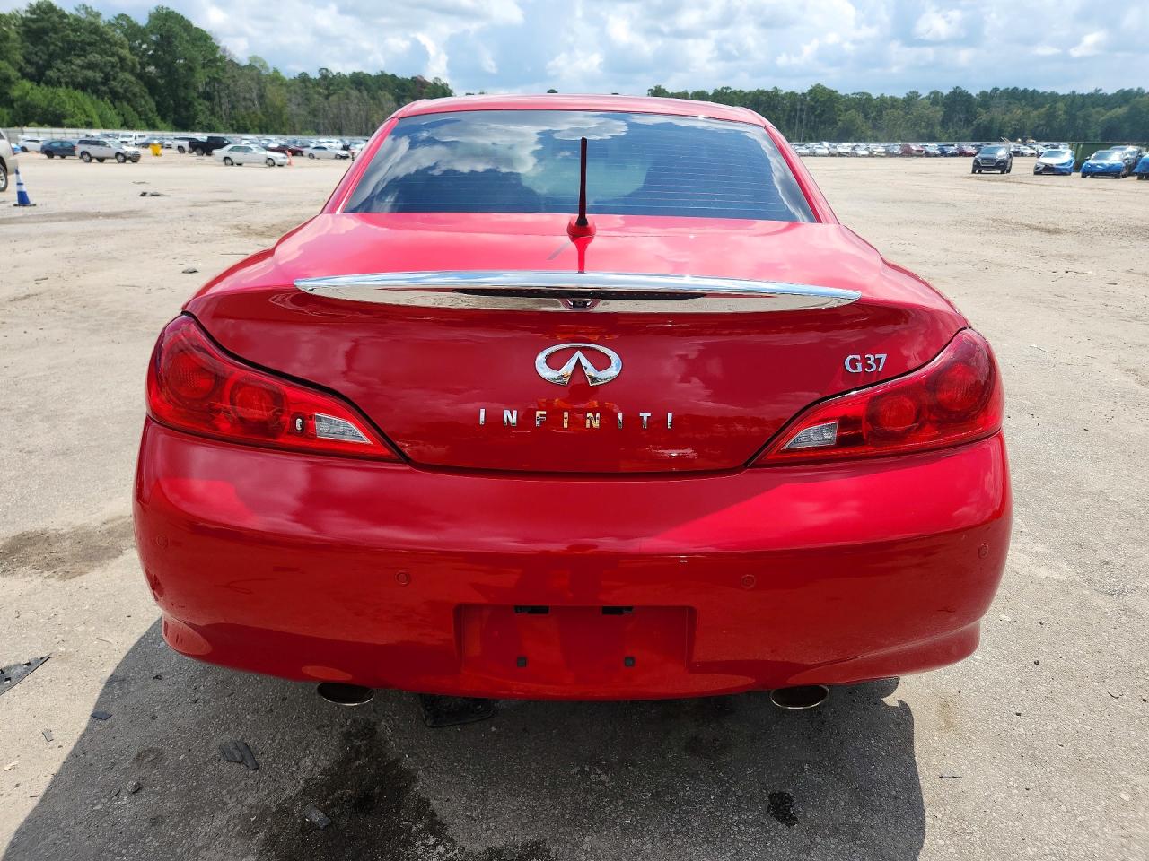2013 Infiniti G37 Convertible Base Red vin: JN1CV6FE4DM770126