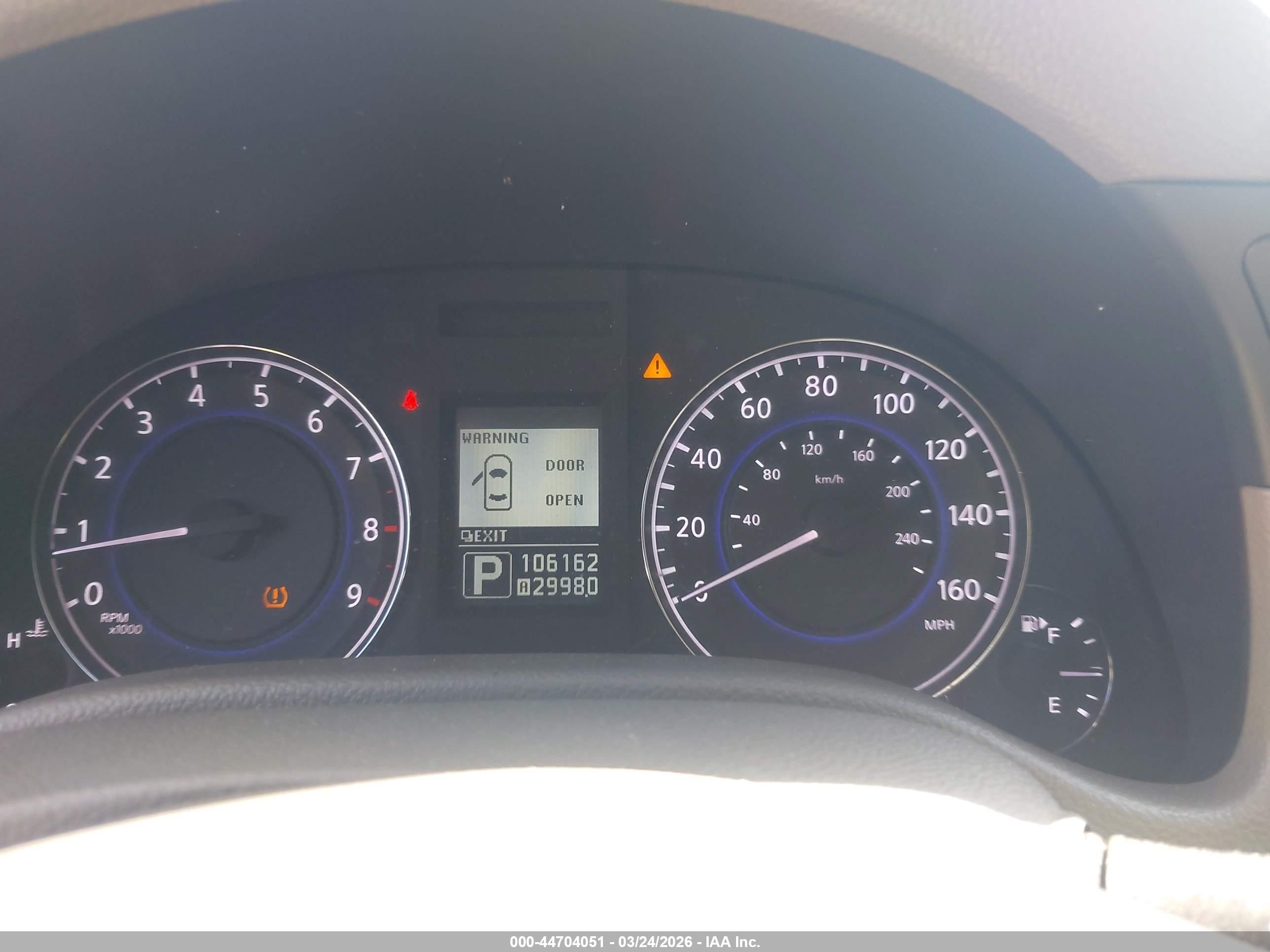 2013 Infiniti G37   White vin: JN1CV6FE5DM770880
