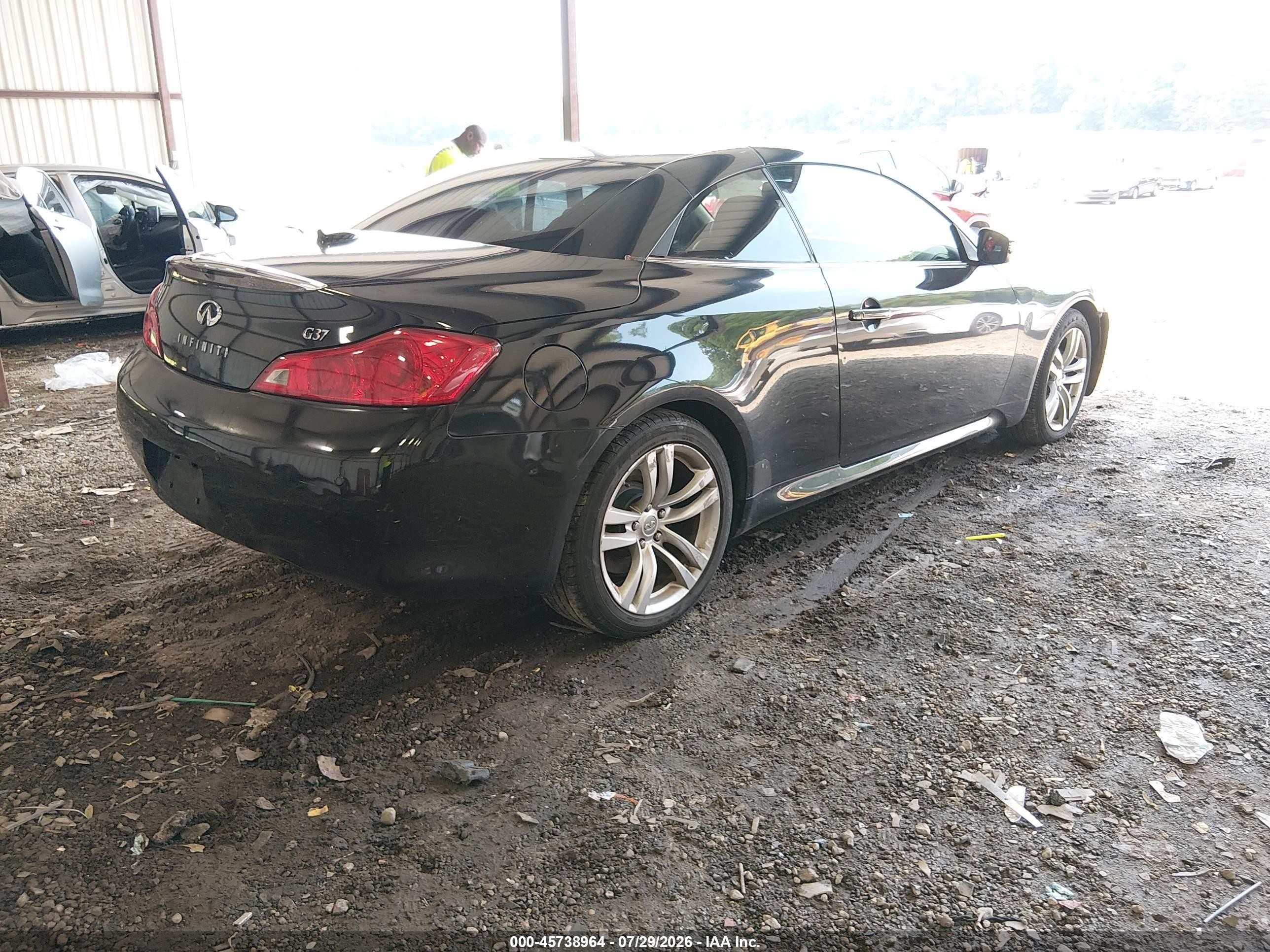 2010 Infiniti G37   Black vin: JN1CV6FE6AM350024