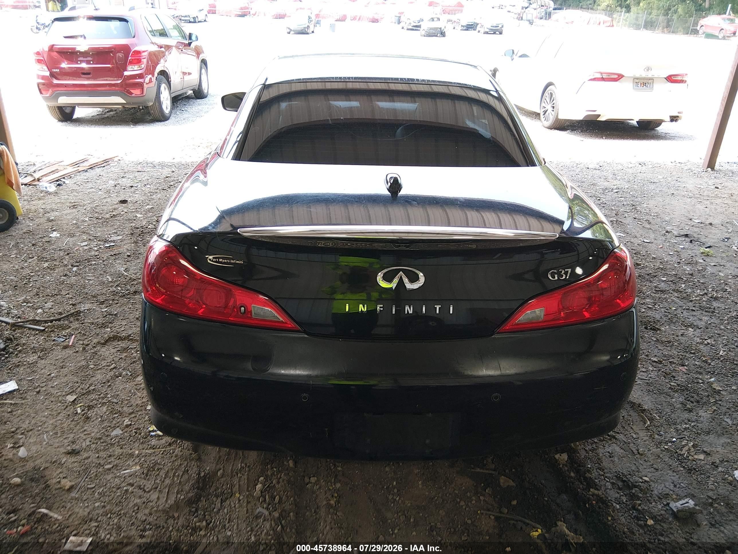 2010 Infiniti G37   Black vin: JN1CV6FE6AM350024