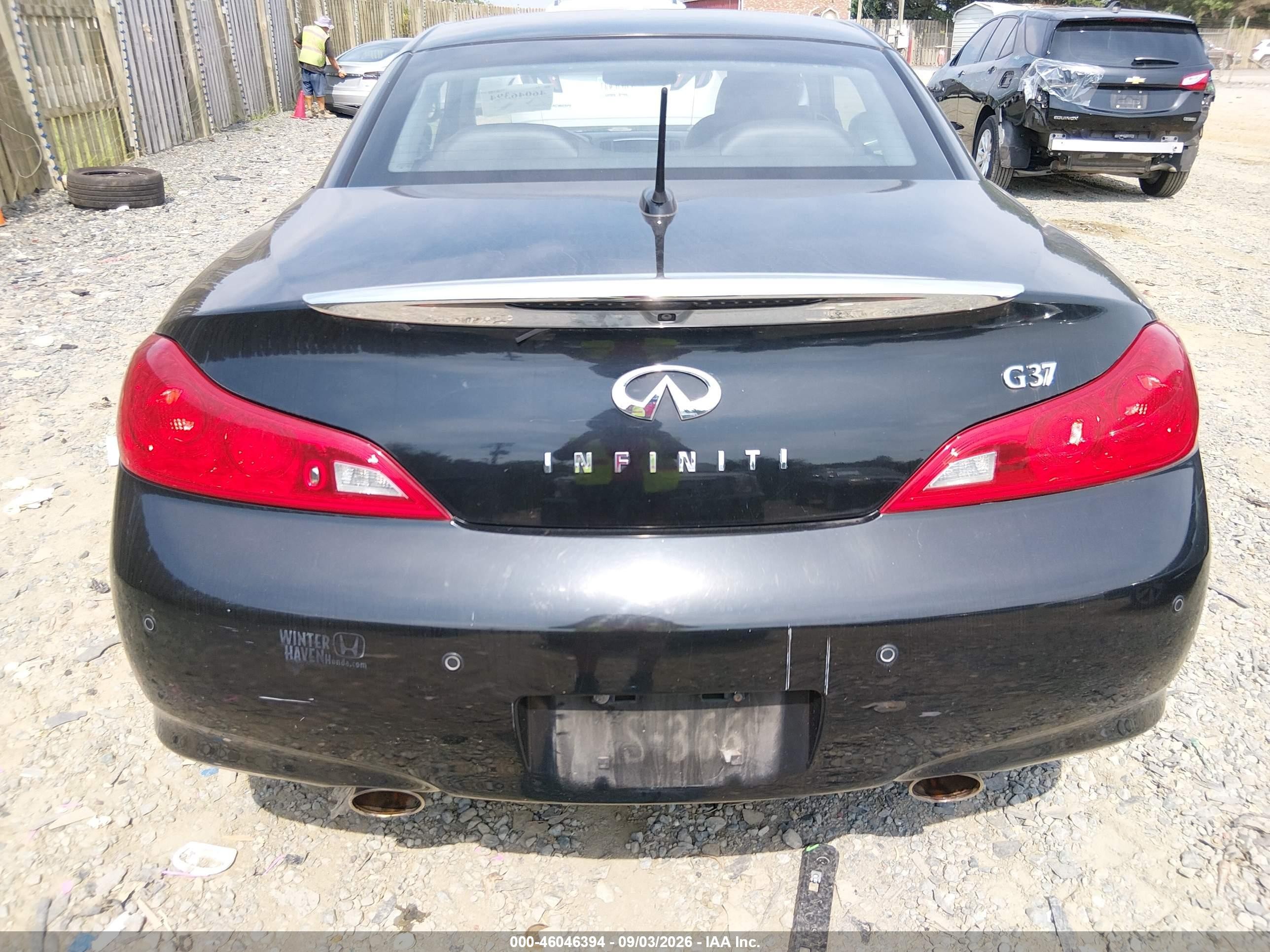 2010 Infiniti G37   Black vin: JN1CV6FE6AM354896
