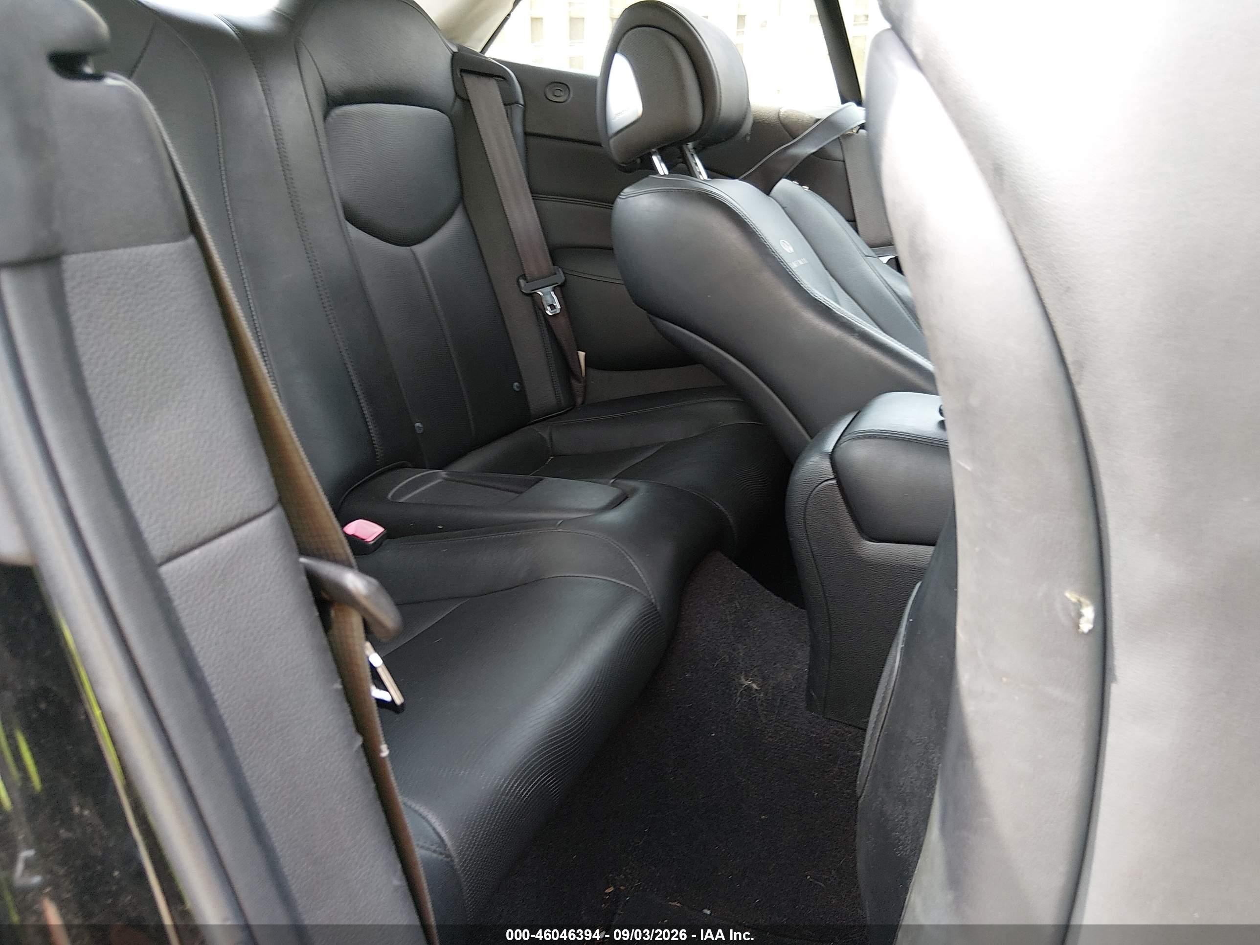 2010 Infiniti G37   Black vin: JN1CV6FE6AM354896