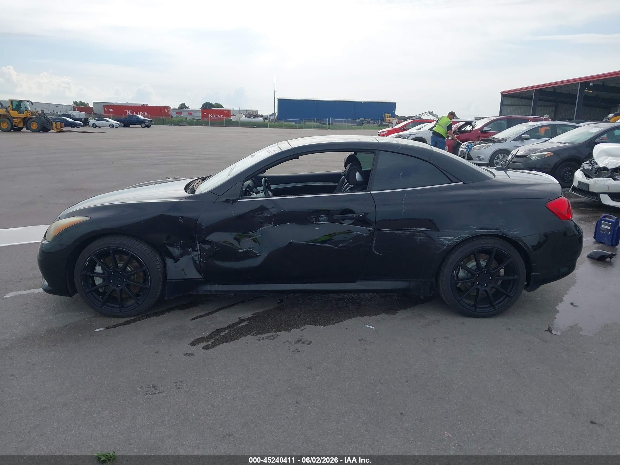 2011 Infiniti G37   Black vin: JN1CV6FE7BM950858