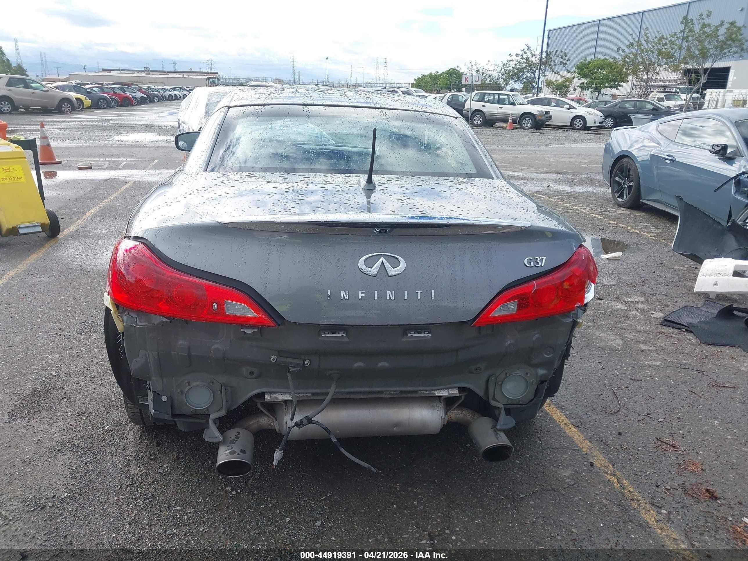 2011 Infiniti G37   Gray vin: JN1CV6FE8BM952036