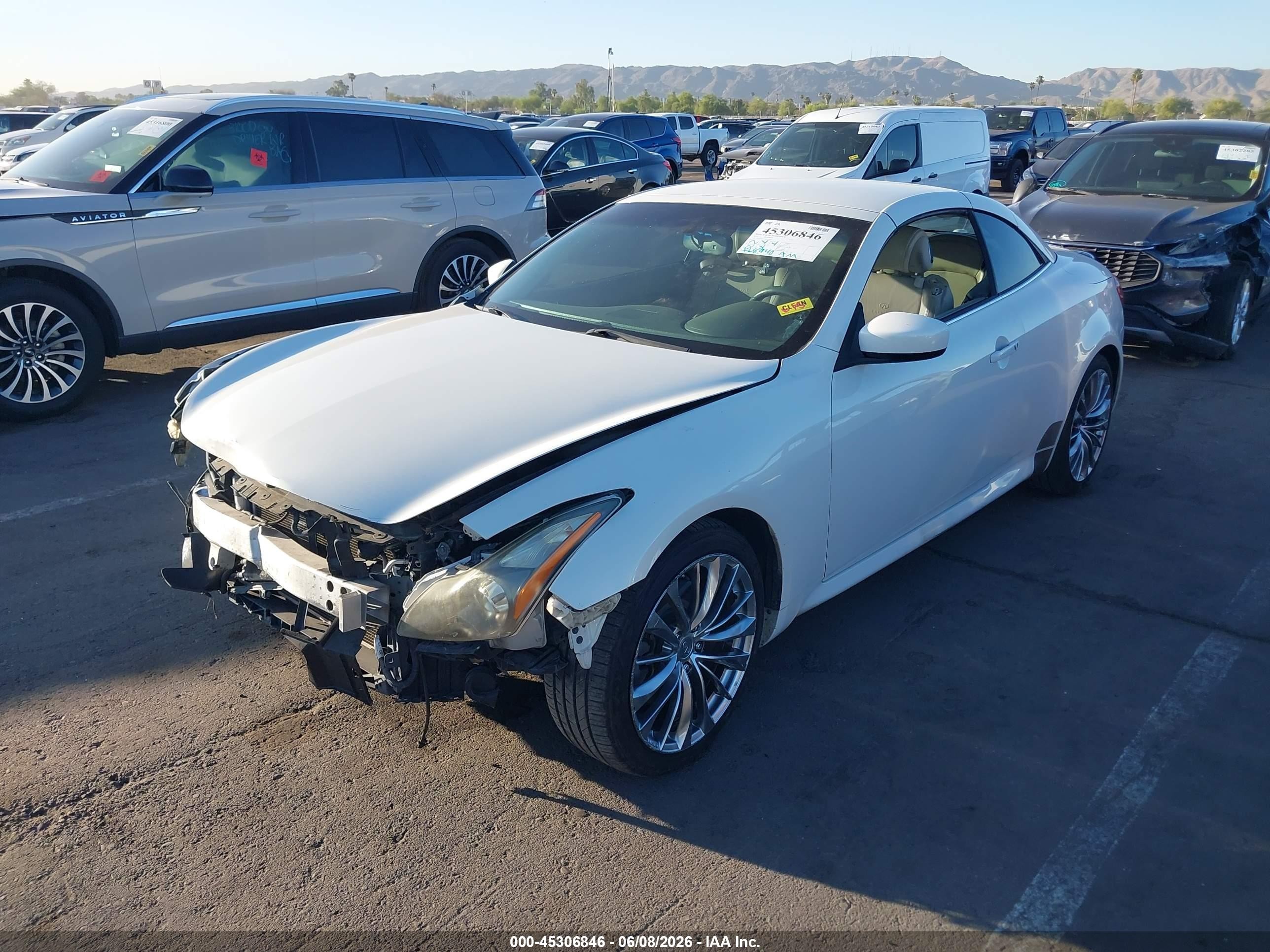 2011 Infiniti G37   White vin: JN1CV6FE9BM953048