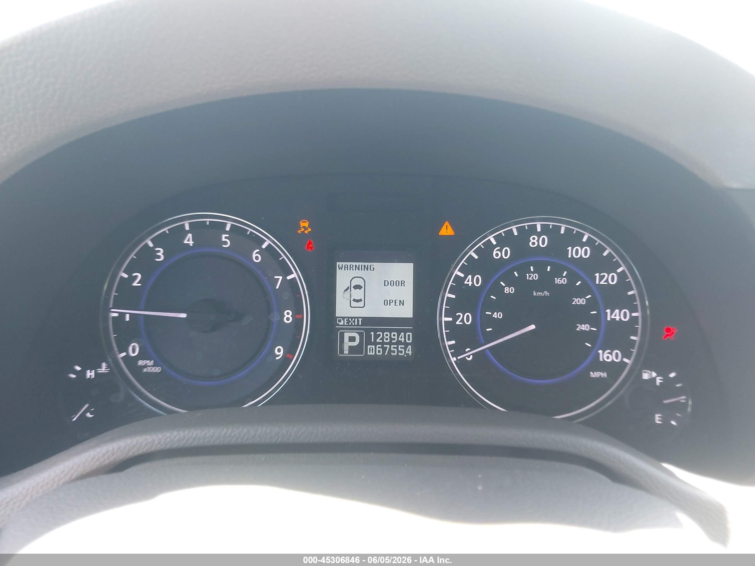 2011 Infiniti G37   White vin: JN1CV6FE9BM953048