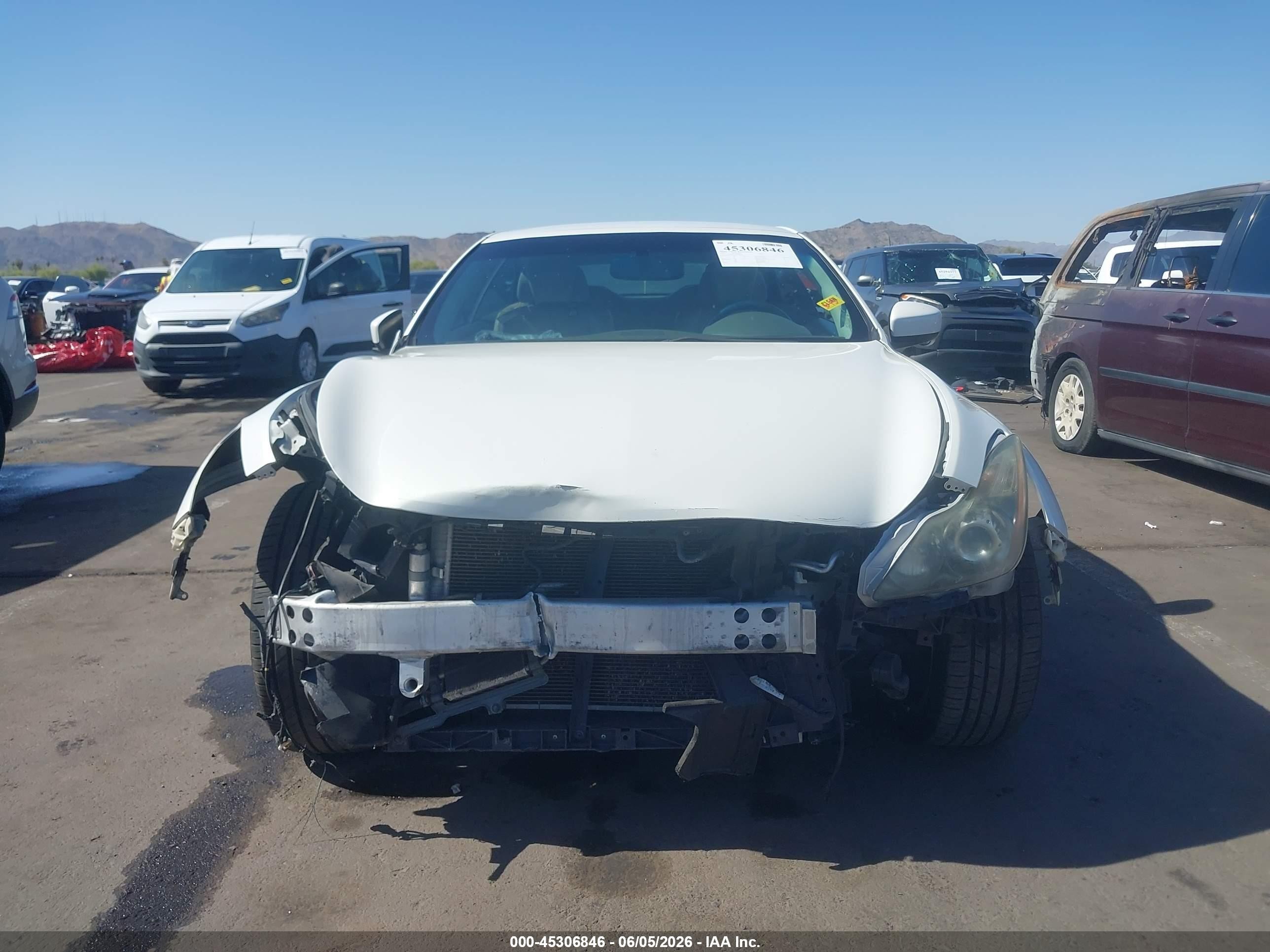 2011 Infiniti G37   White vin: JN1CV6FE9BM953048