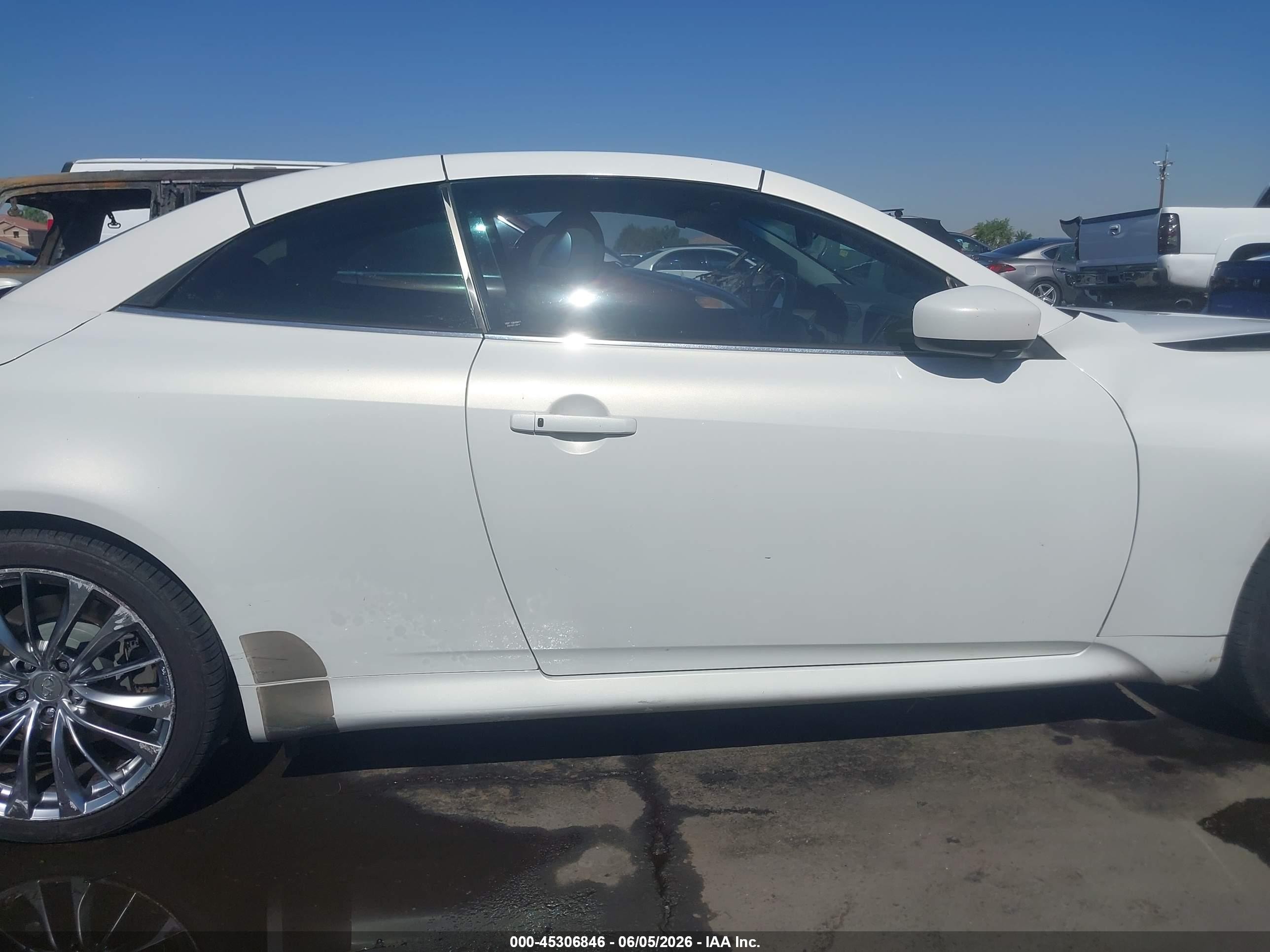 2011 Infiniti G37   White vin: JN1CV6FE9BM953048