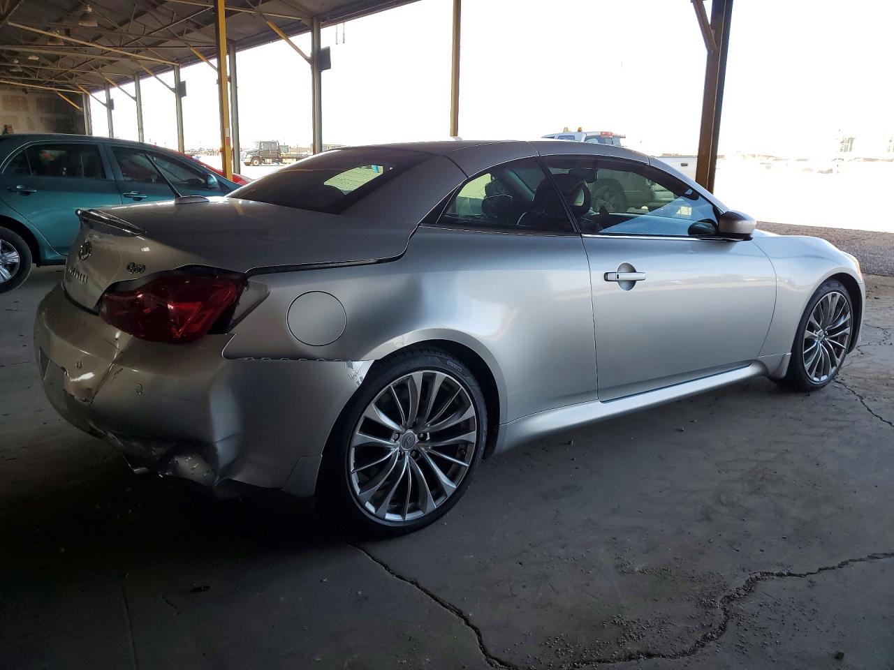 2014 Infiniti Q60 Convertible Base Silver vin: JN1CV6FE9EM902105