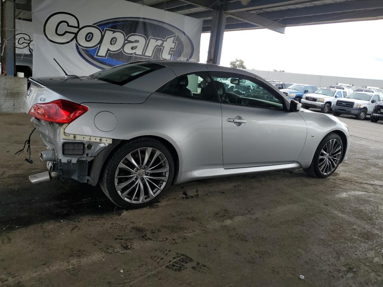 2015 Infiniti Q60 Base Silver vin: JN1CV6FE9FM810056