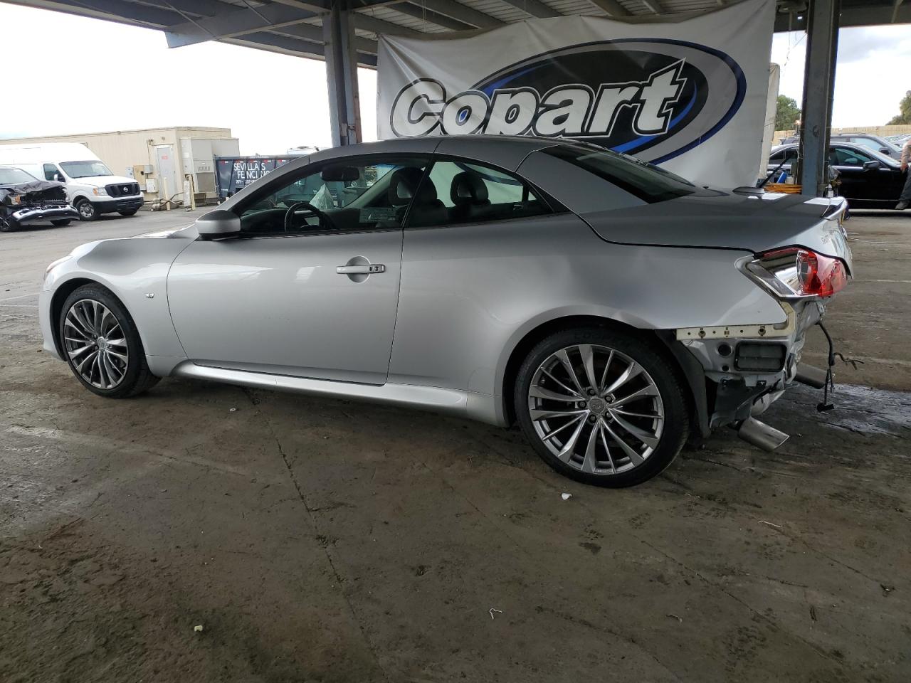 2015 Infiniti Q60 Base Silver vin: JN1CV6FE9FM810056