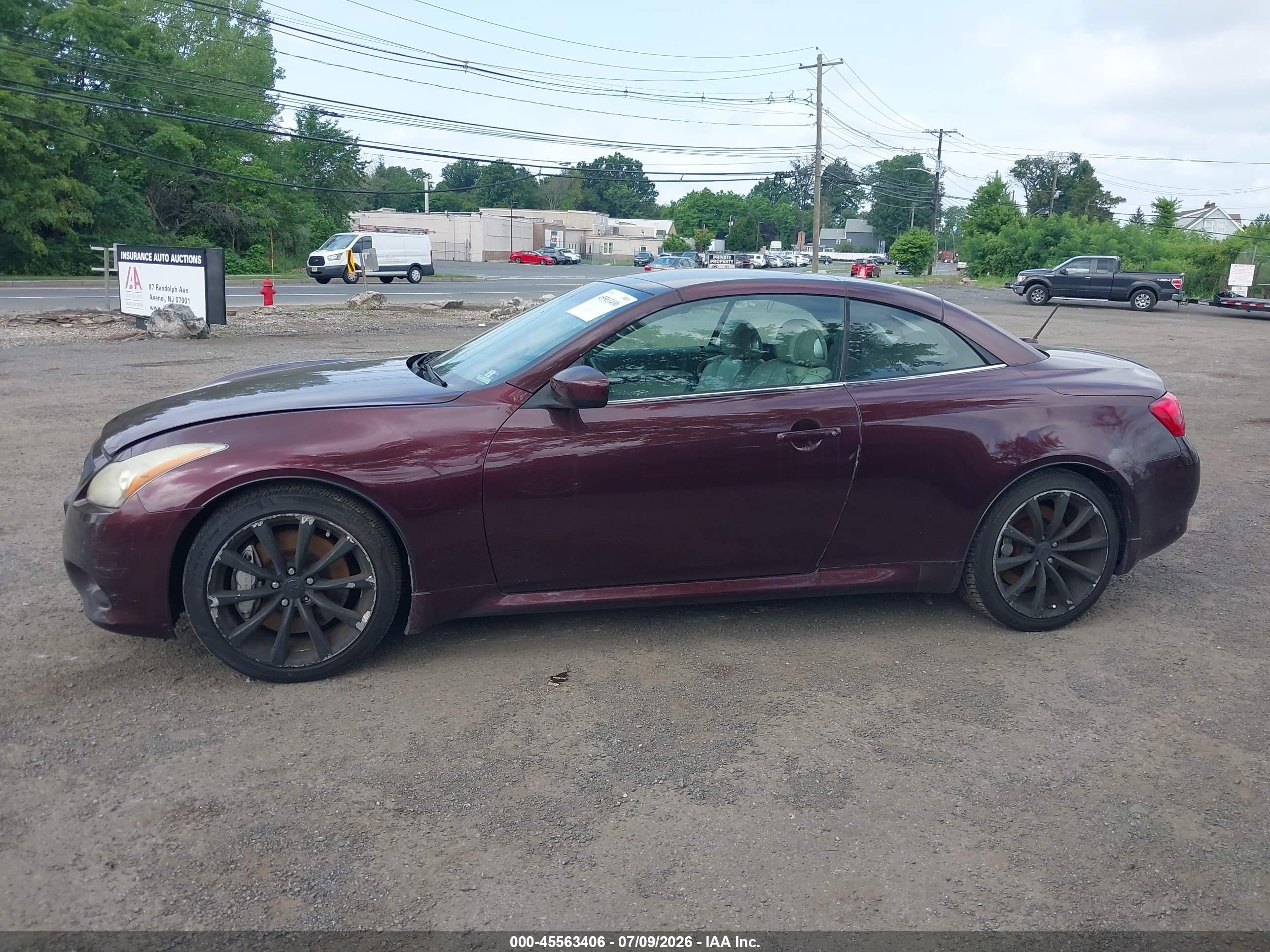 2010 Infiniti G37   Purple vin: JN1CV6FEXAM352942