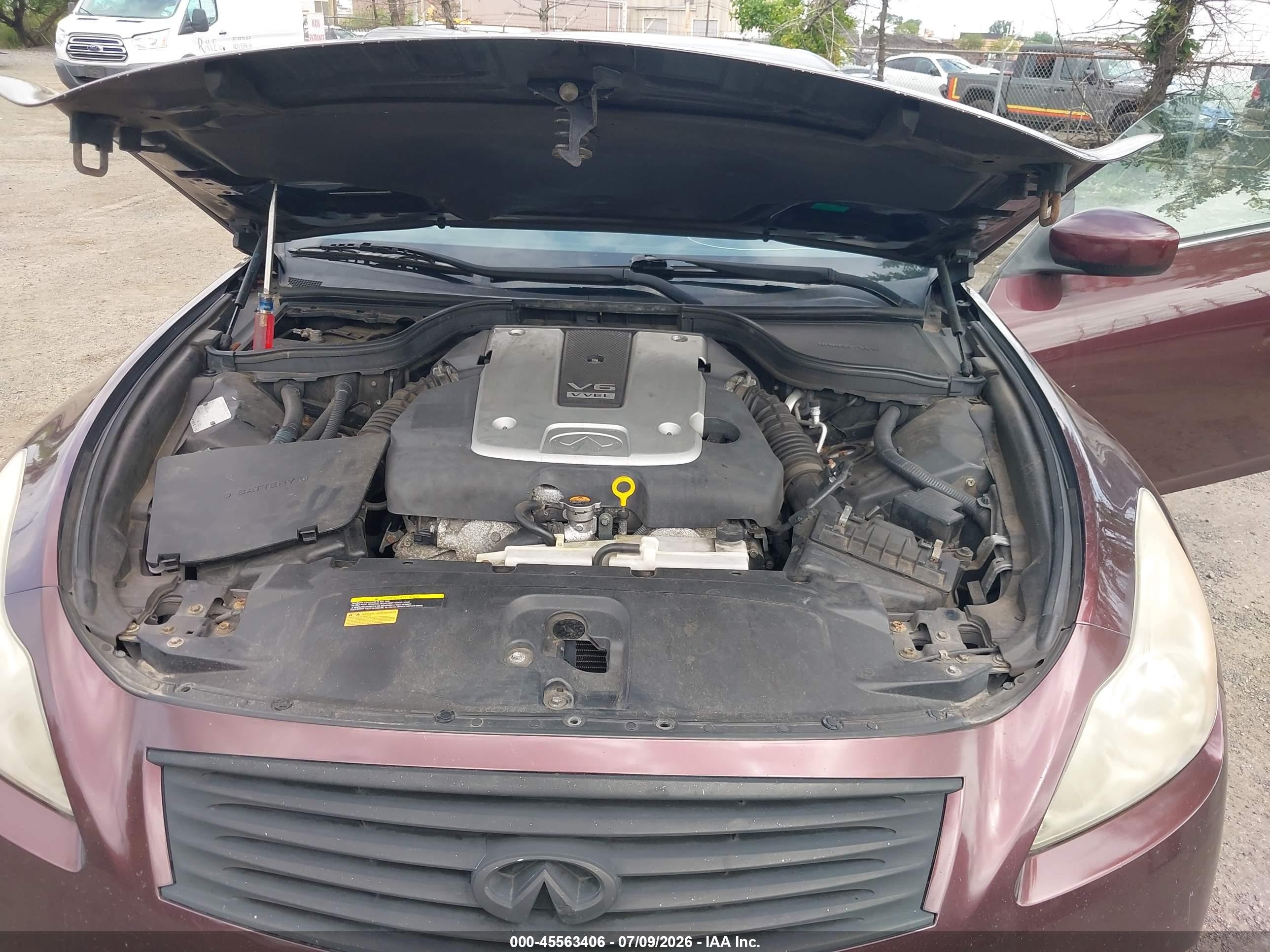 2010 Infiniti G37   Purple vin: JN1CV6FEXAM352942