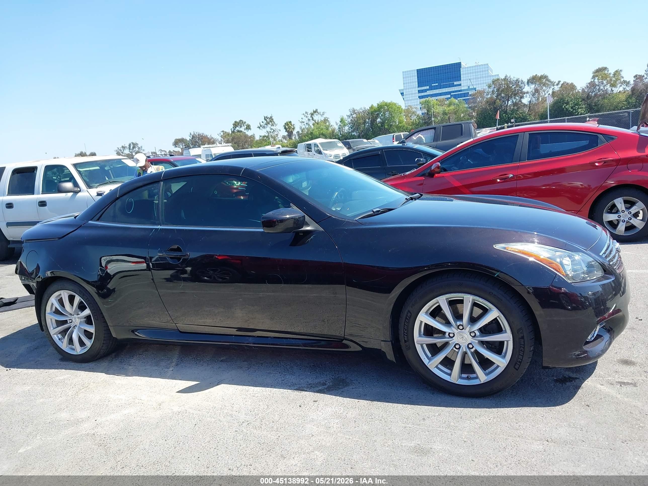 2013 Infiniti G37   Purple vin: JN1CV6FEXDM771443