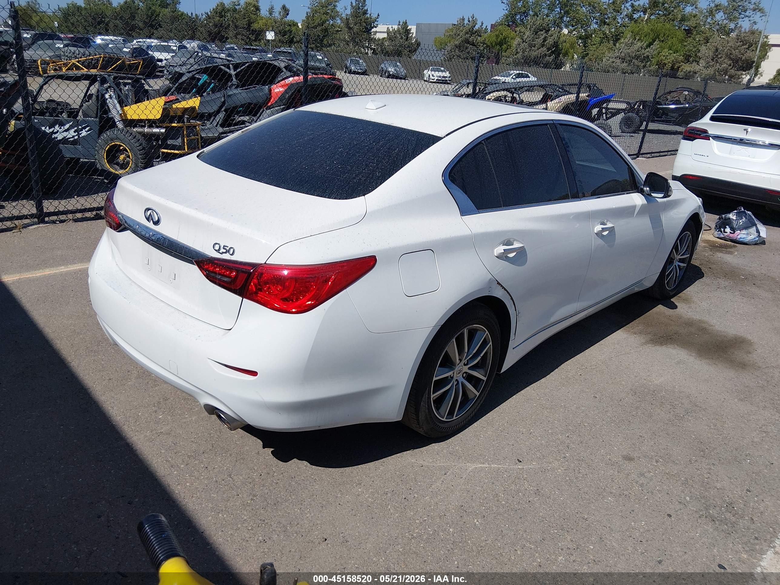 2017 Infiniti Q50 2.0t Base White vin: JN1CV7AP2HM642357