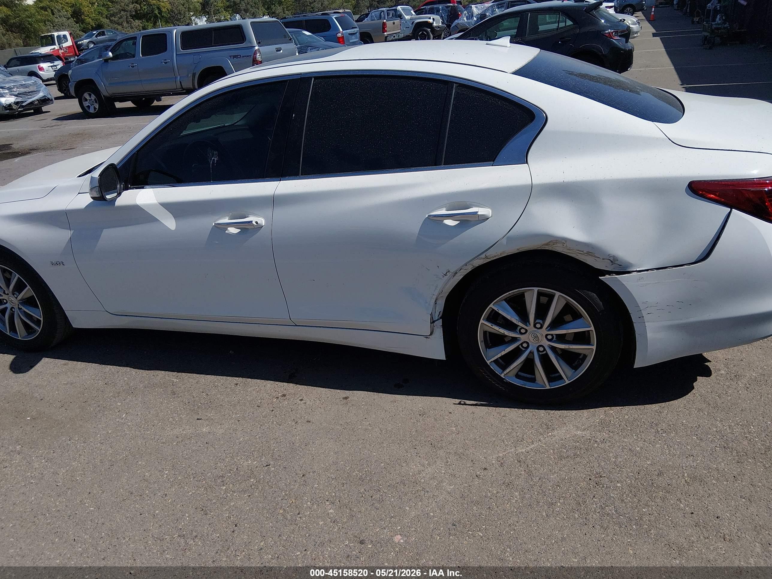 2017 Infiniti Q50 2.0t Base White vin: JN1CV7AP2HM642357
