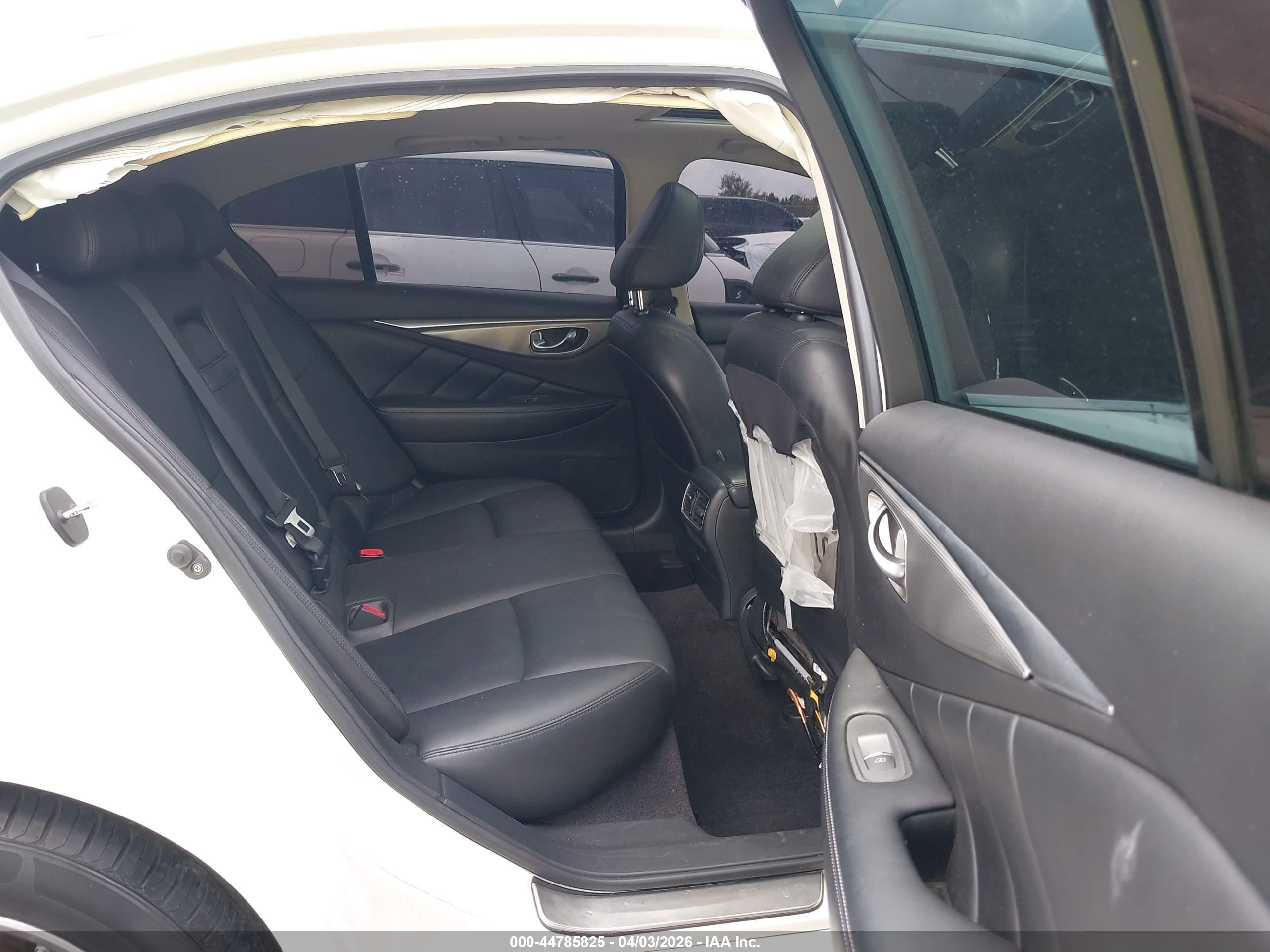 2017 Infiniti Q50 2.0t Premium White vin: JN1CV7AP4HM640562