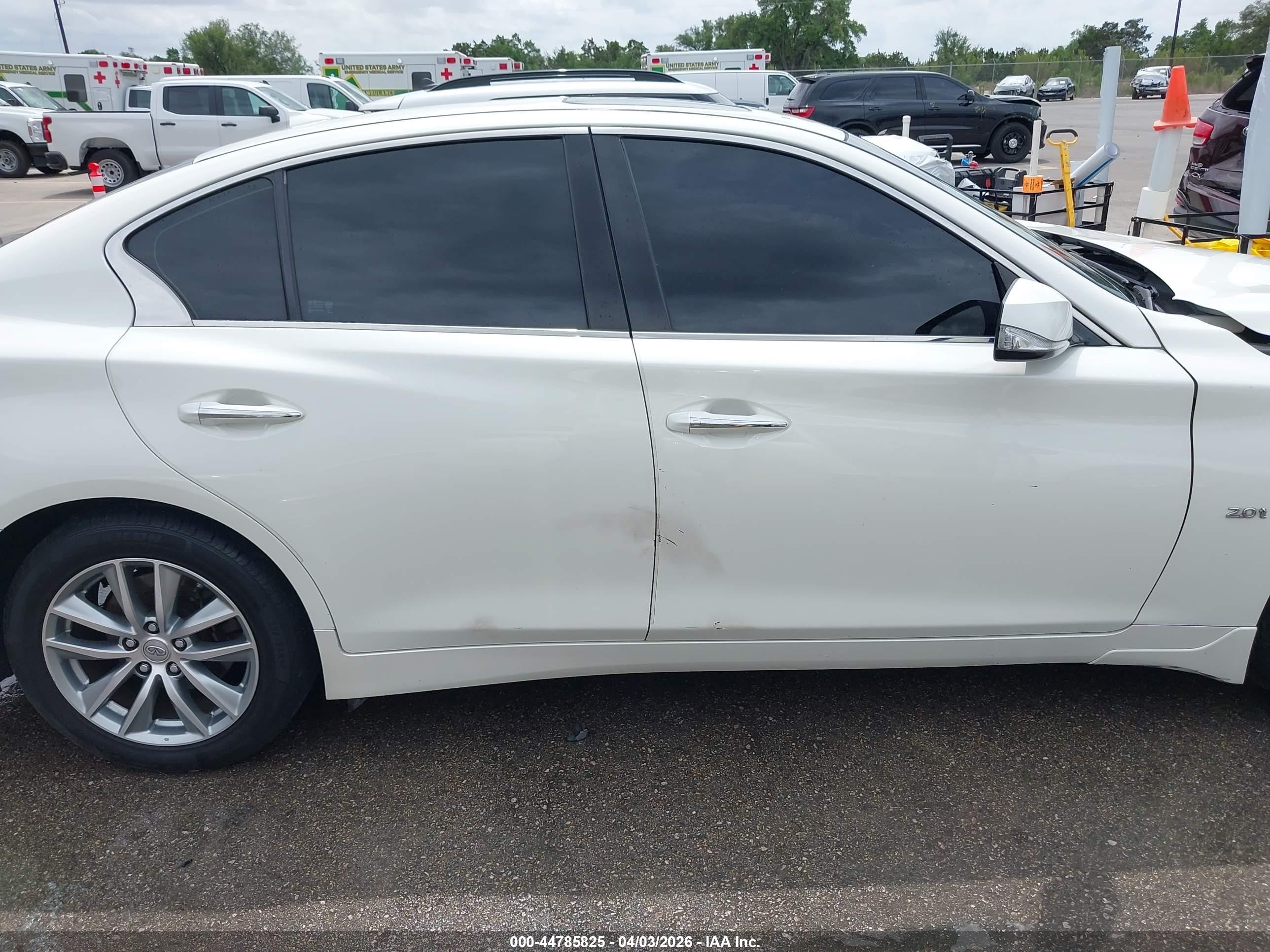 2017 Infiniti Q50 2.0t Premium White vin: JN1CV7AP4HM640562