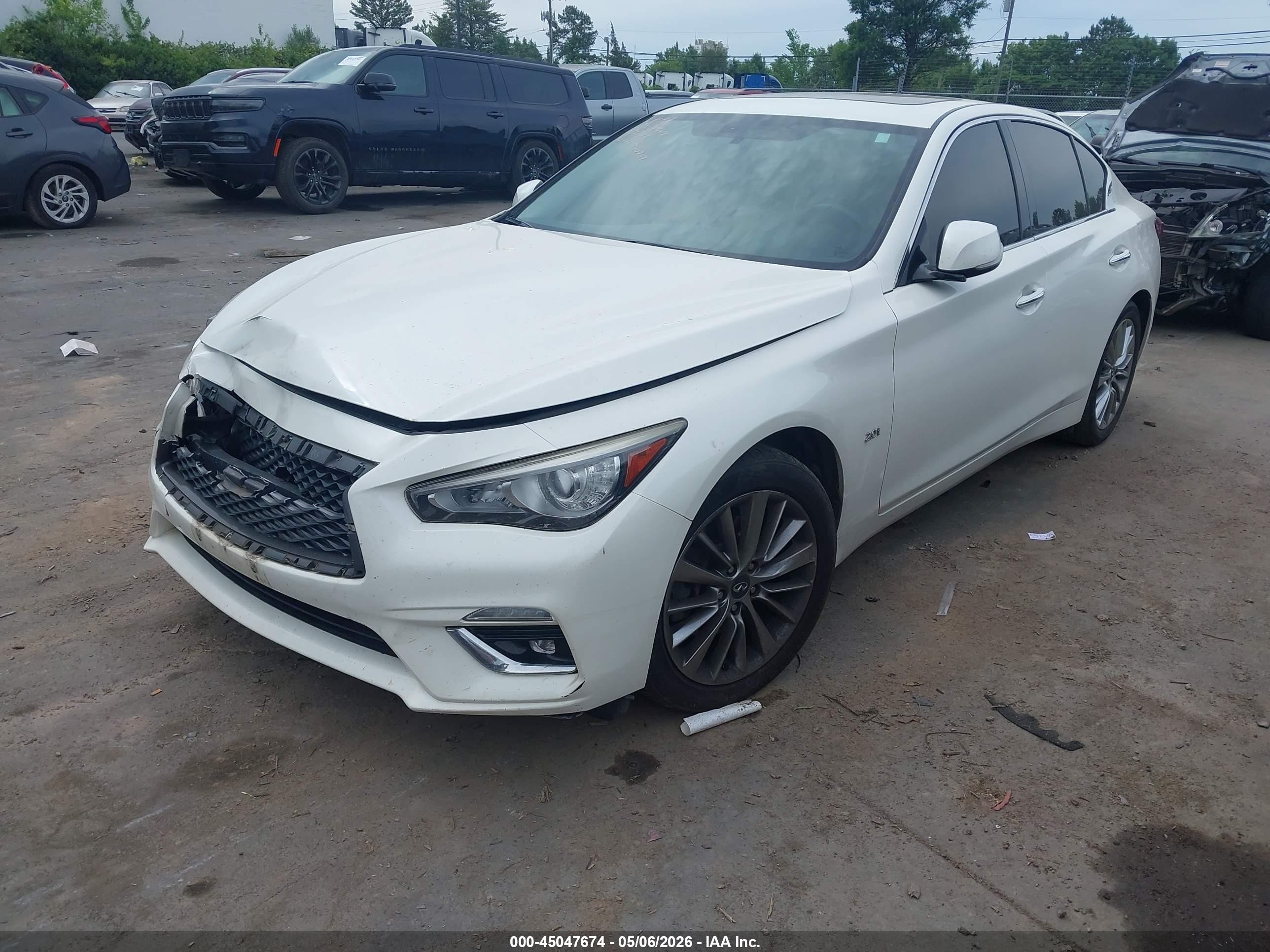 2018 Infiniti Q50 2.0t Luxe White vin: JN1CV7AR8JM280249
