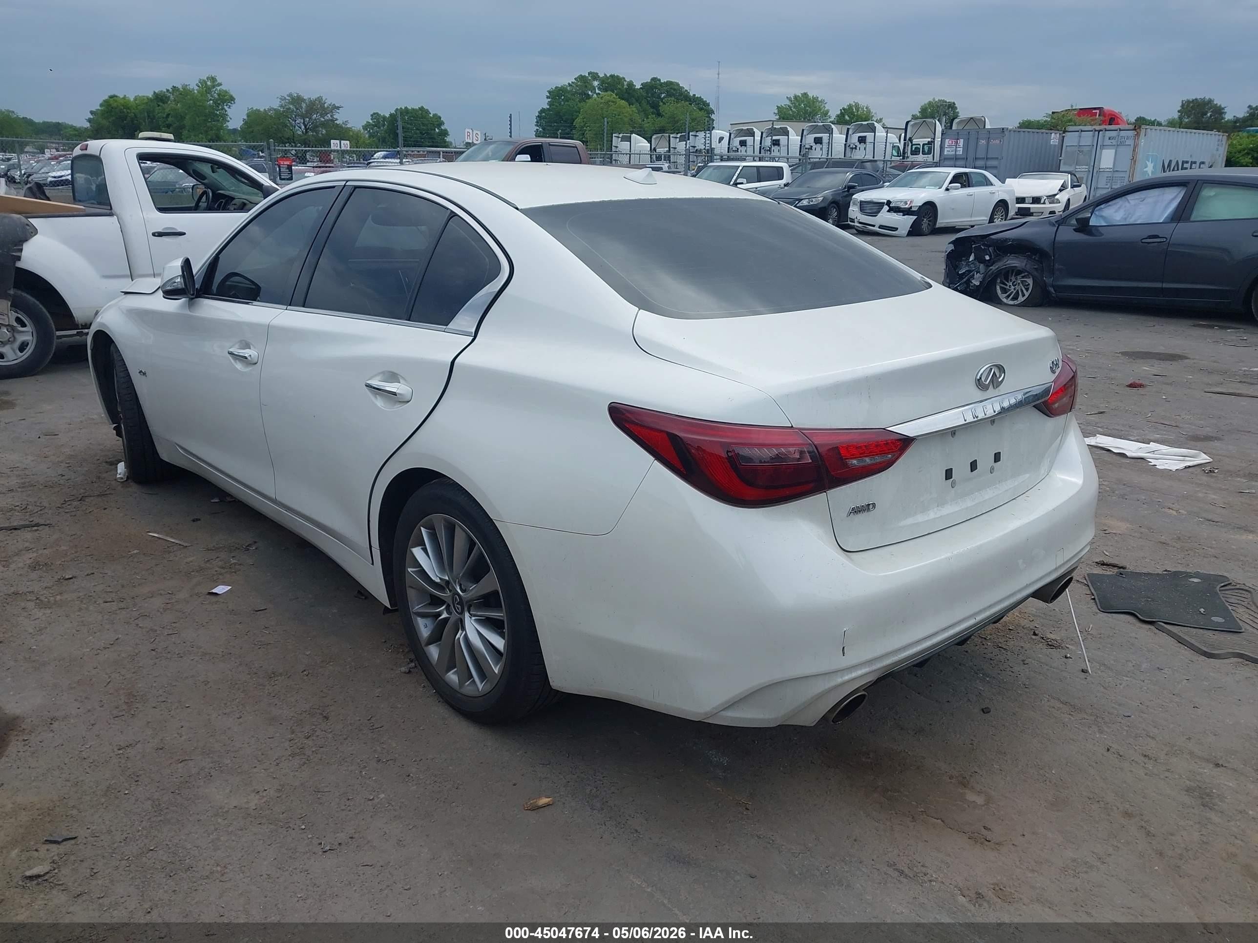 2018 Infiniti Q50 2.0t Luxe White vin: JN1CV7AR8JM280249