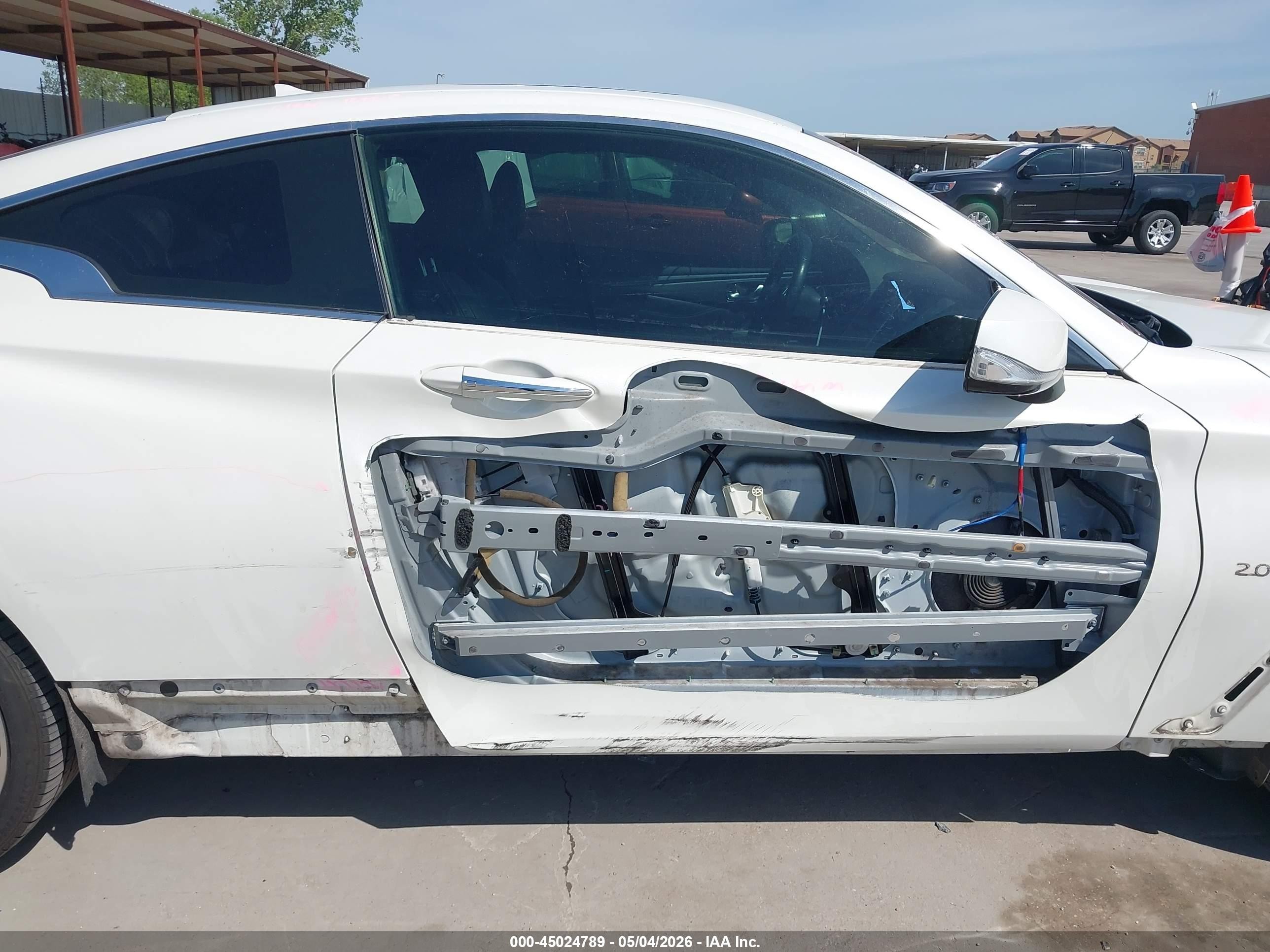2017 Infiniti Q60 2.0t Premium White vin: JN1CV7EK8HM110657