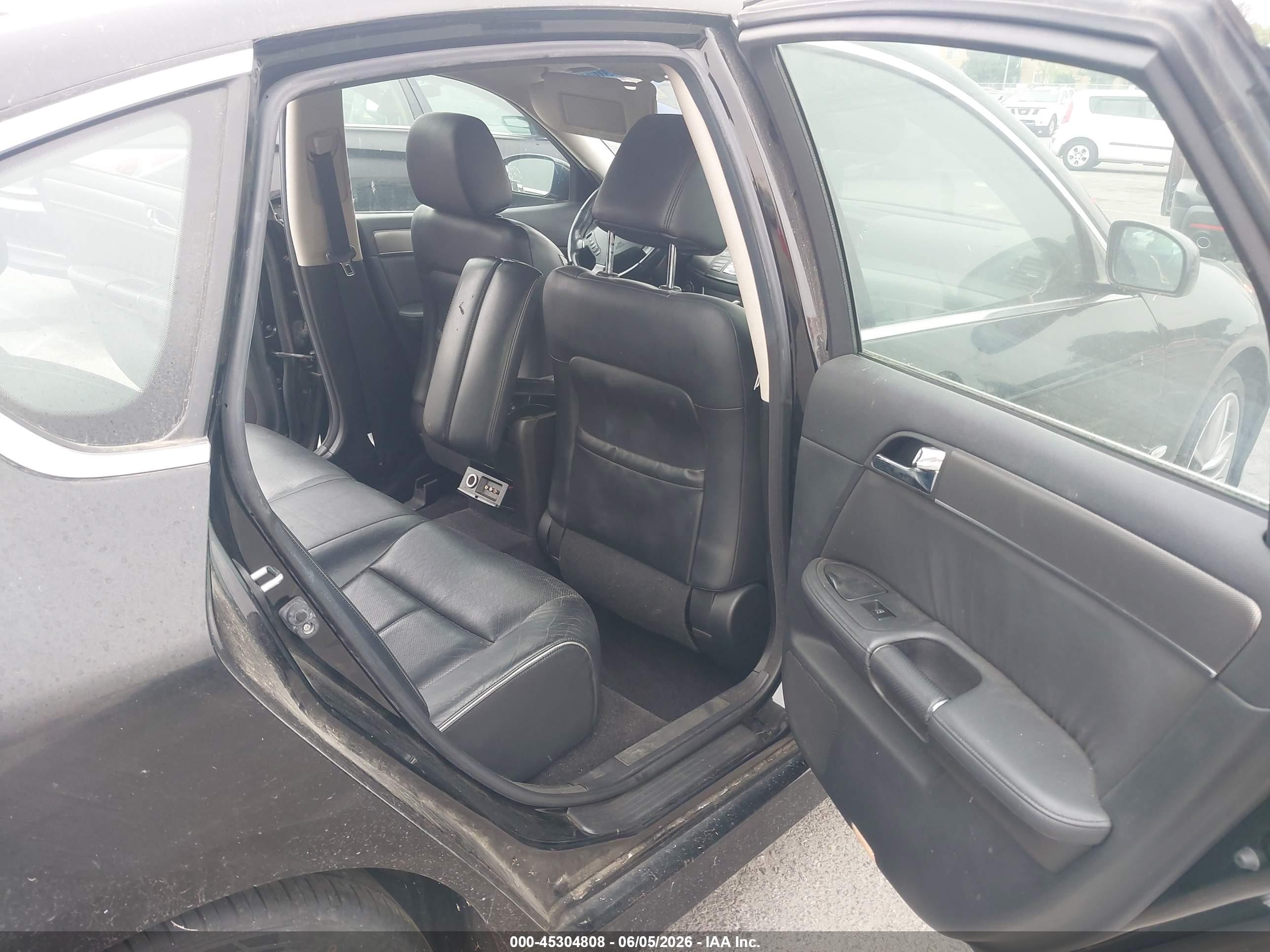 2010 Infiniti M35   Черный vin: JN1CY0APXAM910950