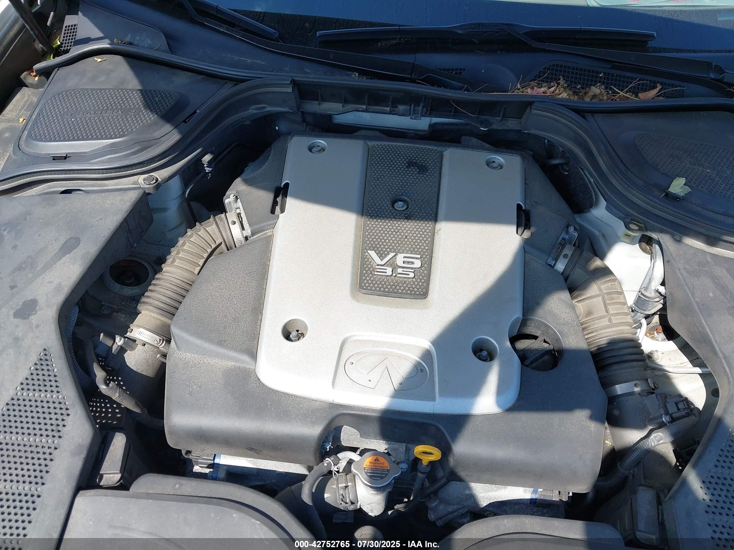 2010 Infiniti M35x   White vin: JN1CY0AR0AM962010
