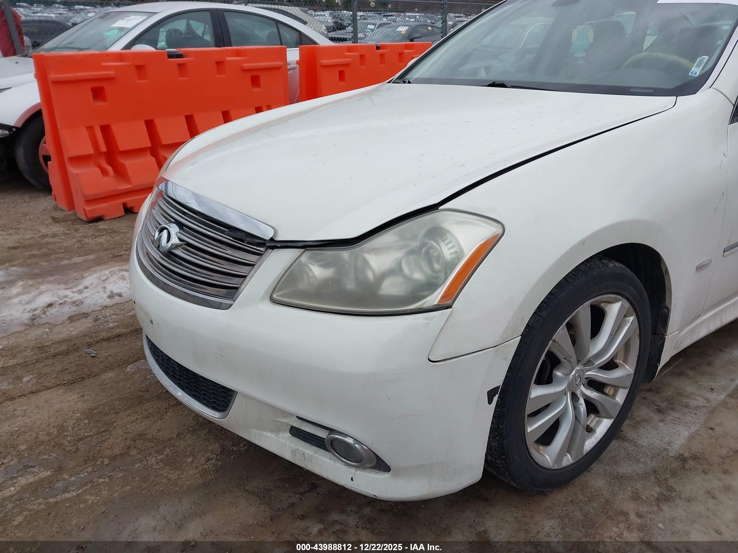 2010 Infiniti M35x   White vin: JN1CY0AR1AM960282