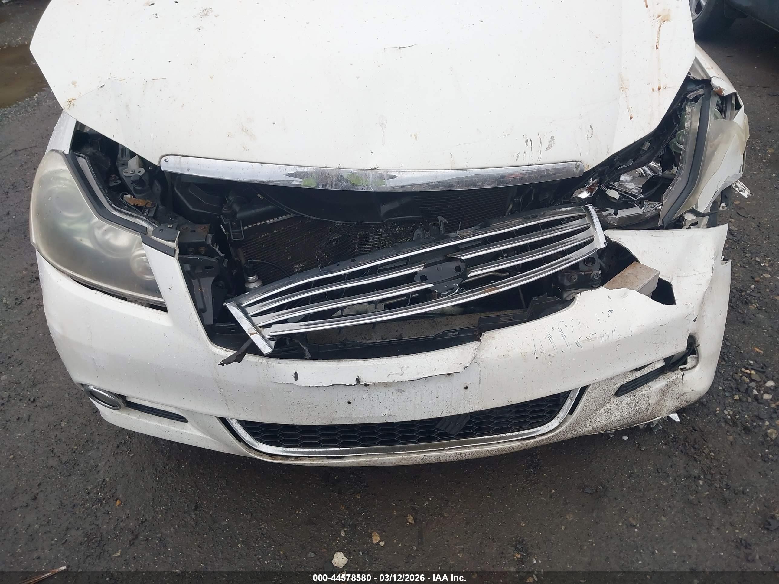 2010 Infiniti M35x   White vin: JN1CY0AR3AM960350