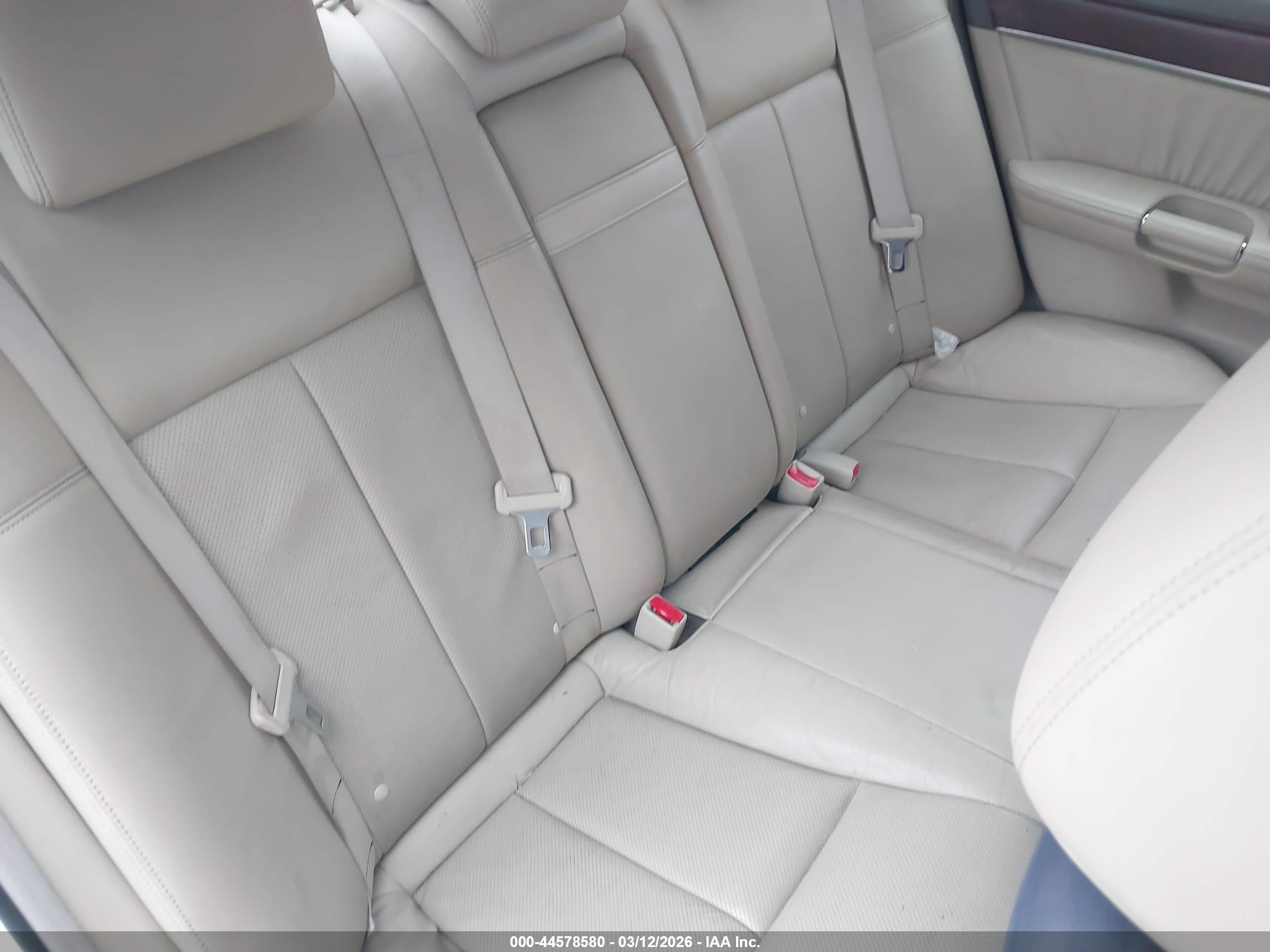 2010 Infiniti M35x   White vin: JN1CY0AR3AM960350