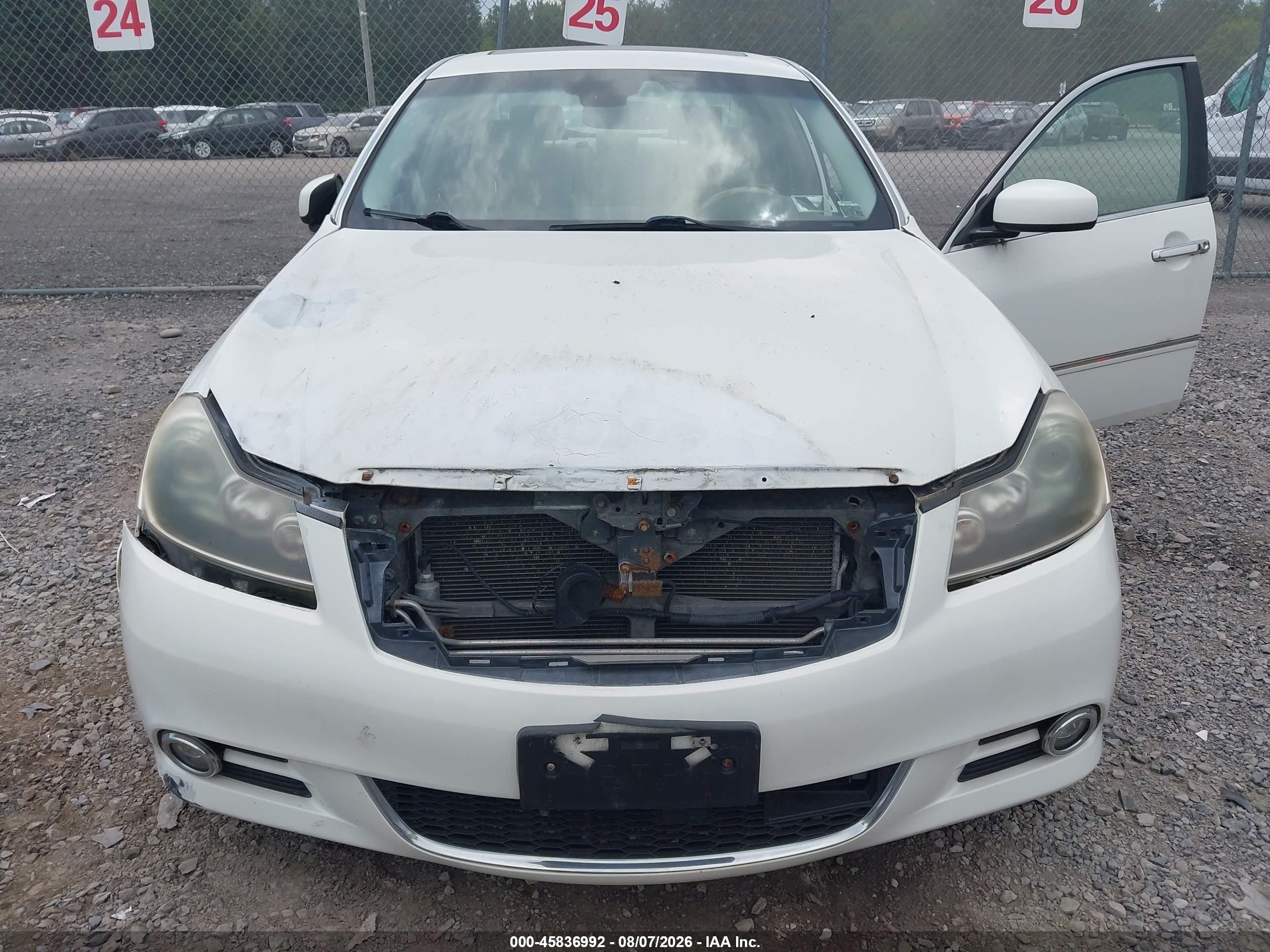 2010 Infiniti M35x   White vin: JN1CY0AR4AM960499