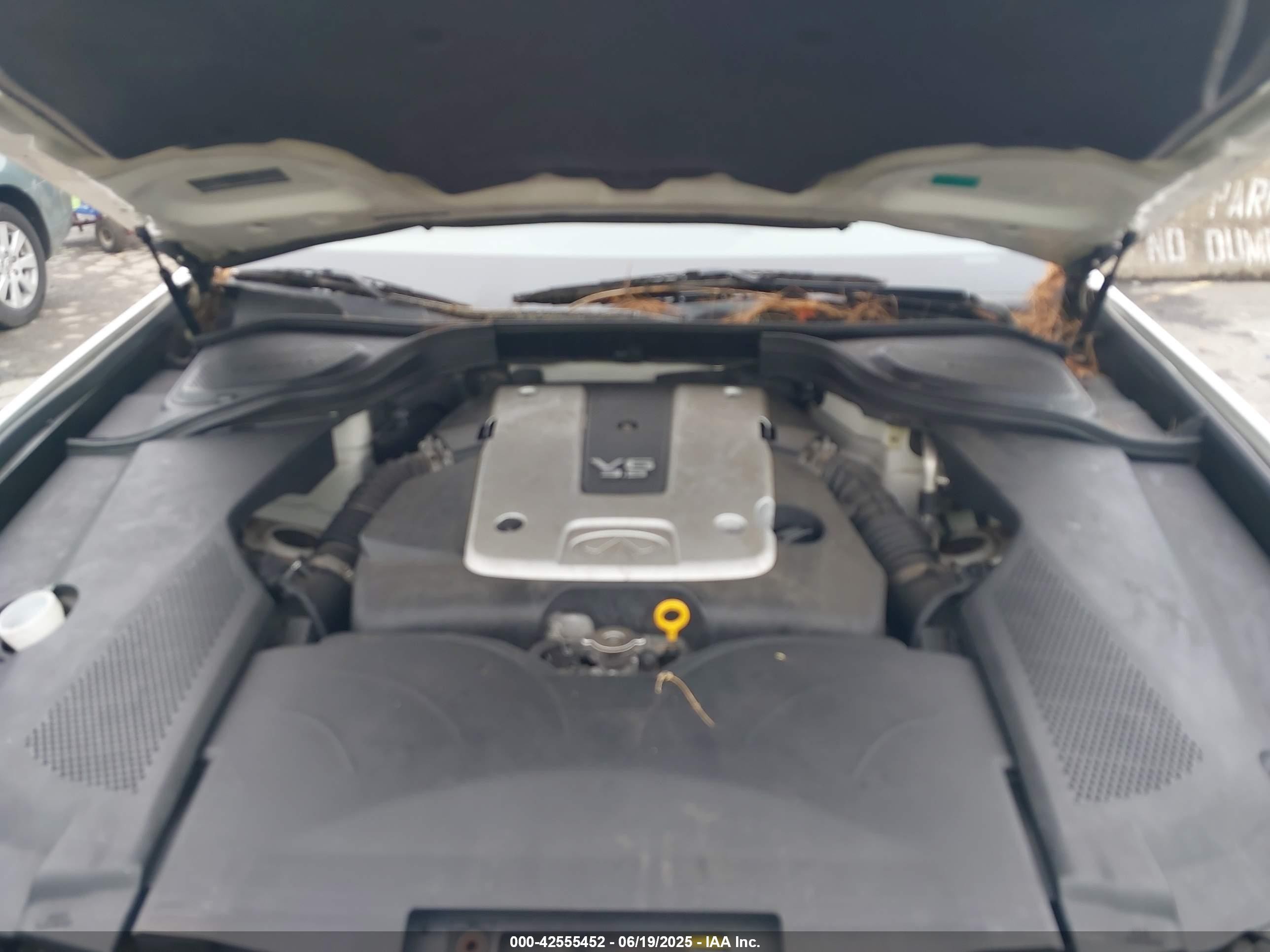 2010 Infiniti M35x   White vin: JN1CY0AR9AM961289