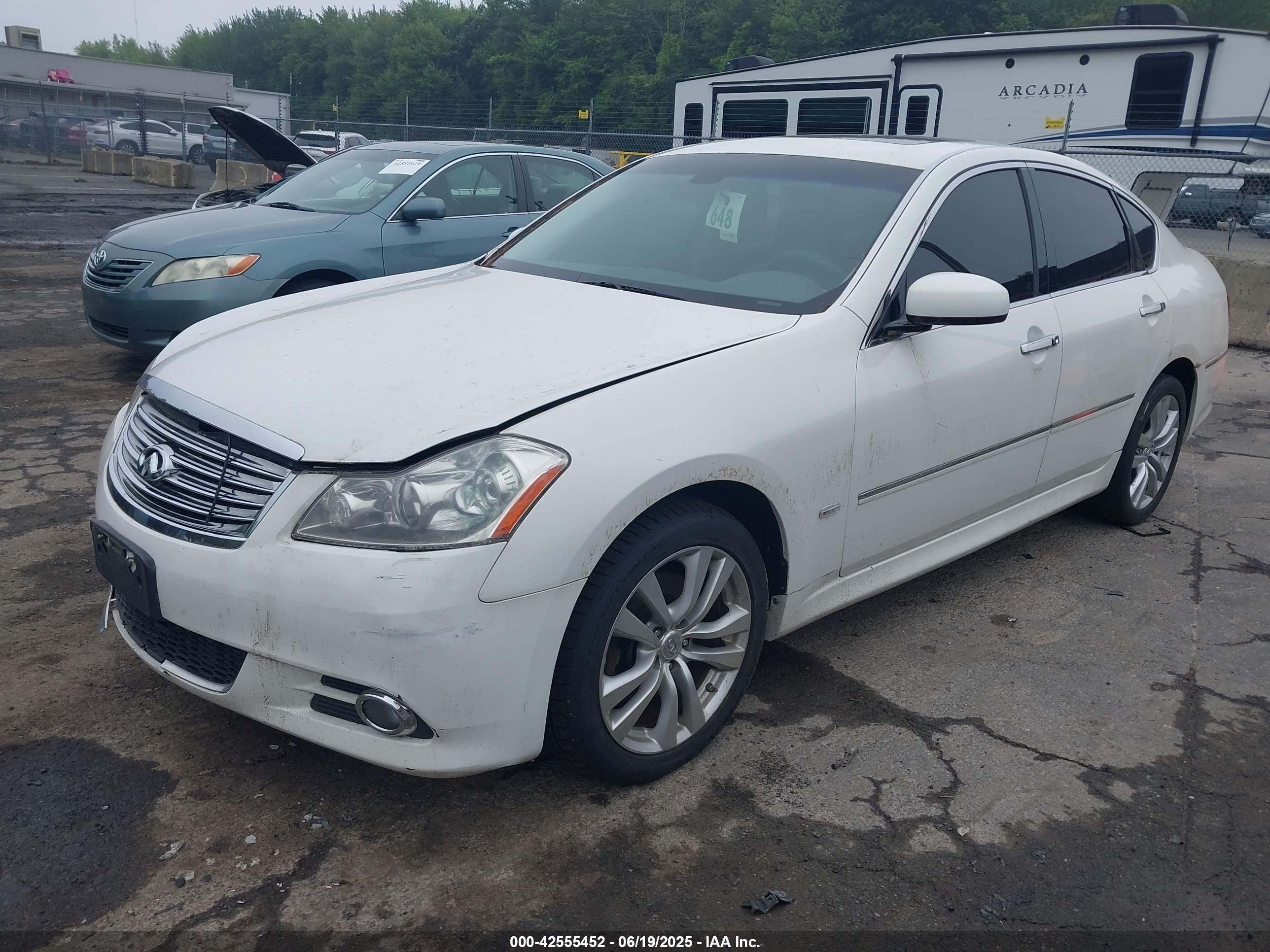 2010 Infiniti M35x   White vin: JN1CY0AR9AM961289