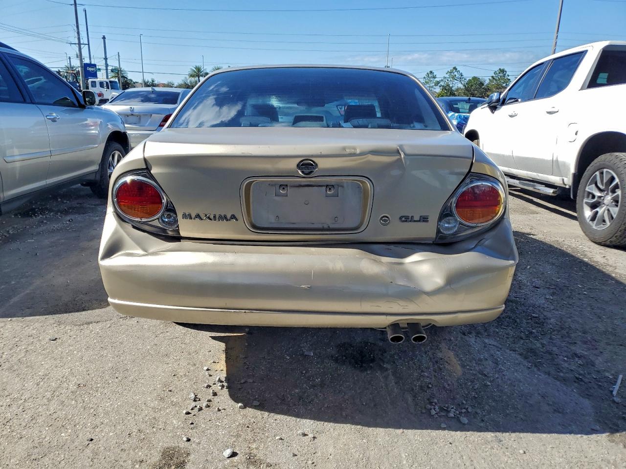 2003 Nissan Maxima Gle Tan vin: JN1DA31A03T435517