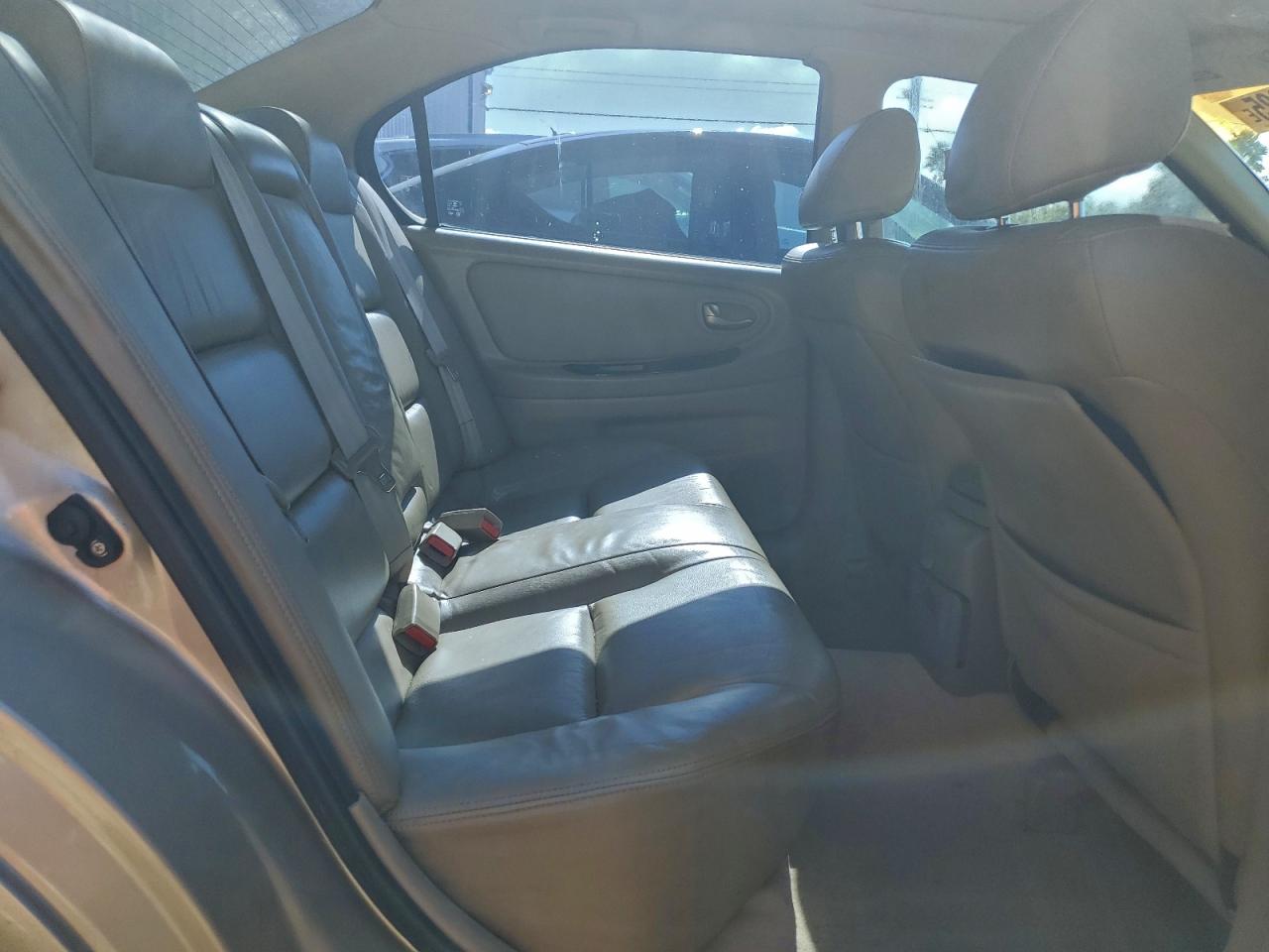 2003 Nissan Maxima Gle Tan vin: JN1DA31A03T435517