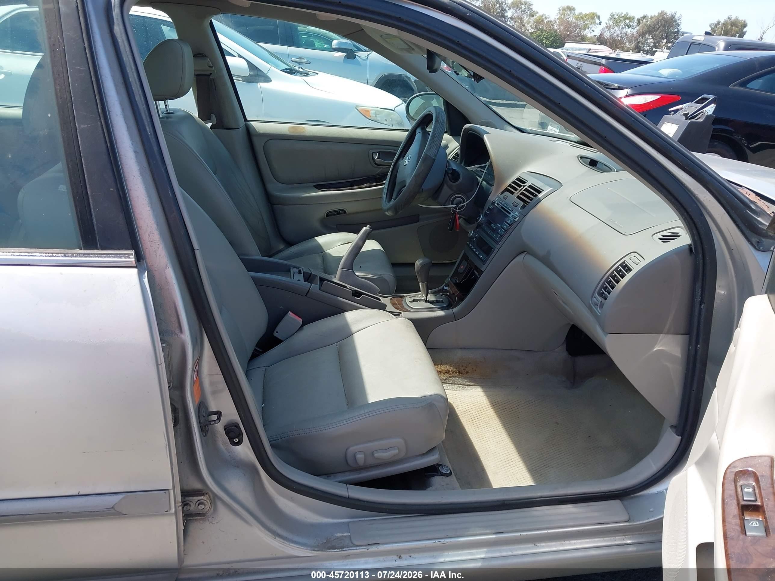 2003 Nissan Maxima Gle Silver vin: JN1DA31A23T415592
