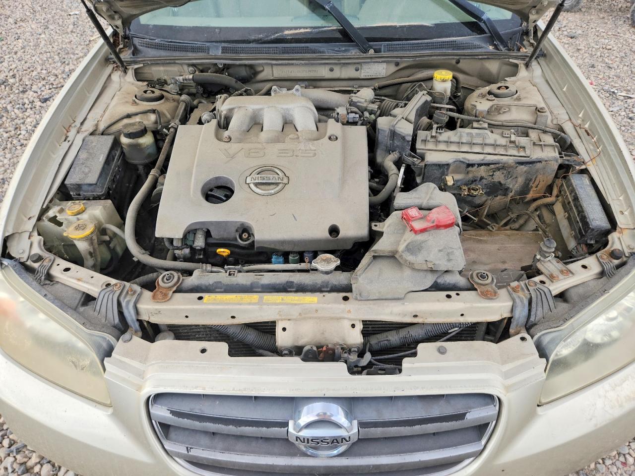 2003 Nissan Maxima Gxe Gold vin: JN1DA31A83T439721