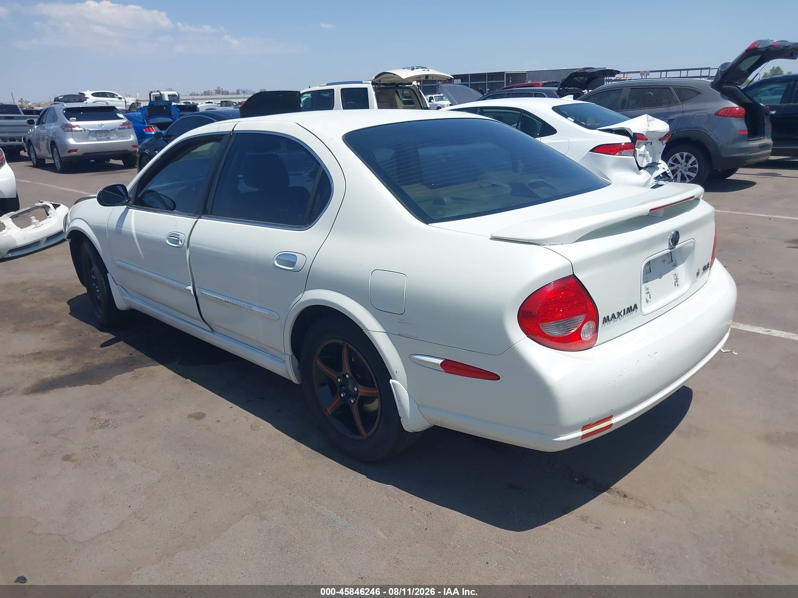2002 Nissan Maxima Gle White vin: JN1DA31D52T442049