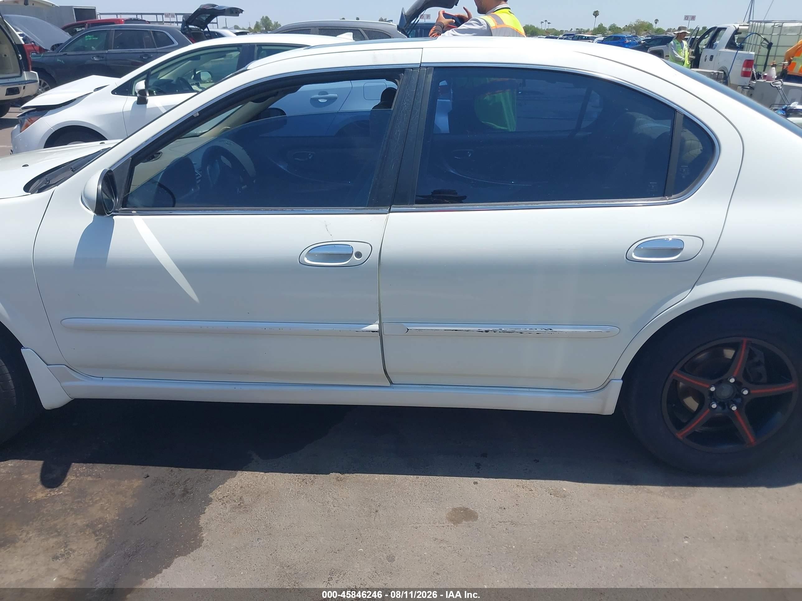 2002 Nissan Maxima Gle White vin: JN1DA31D52T442049