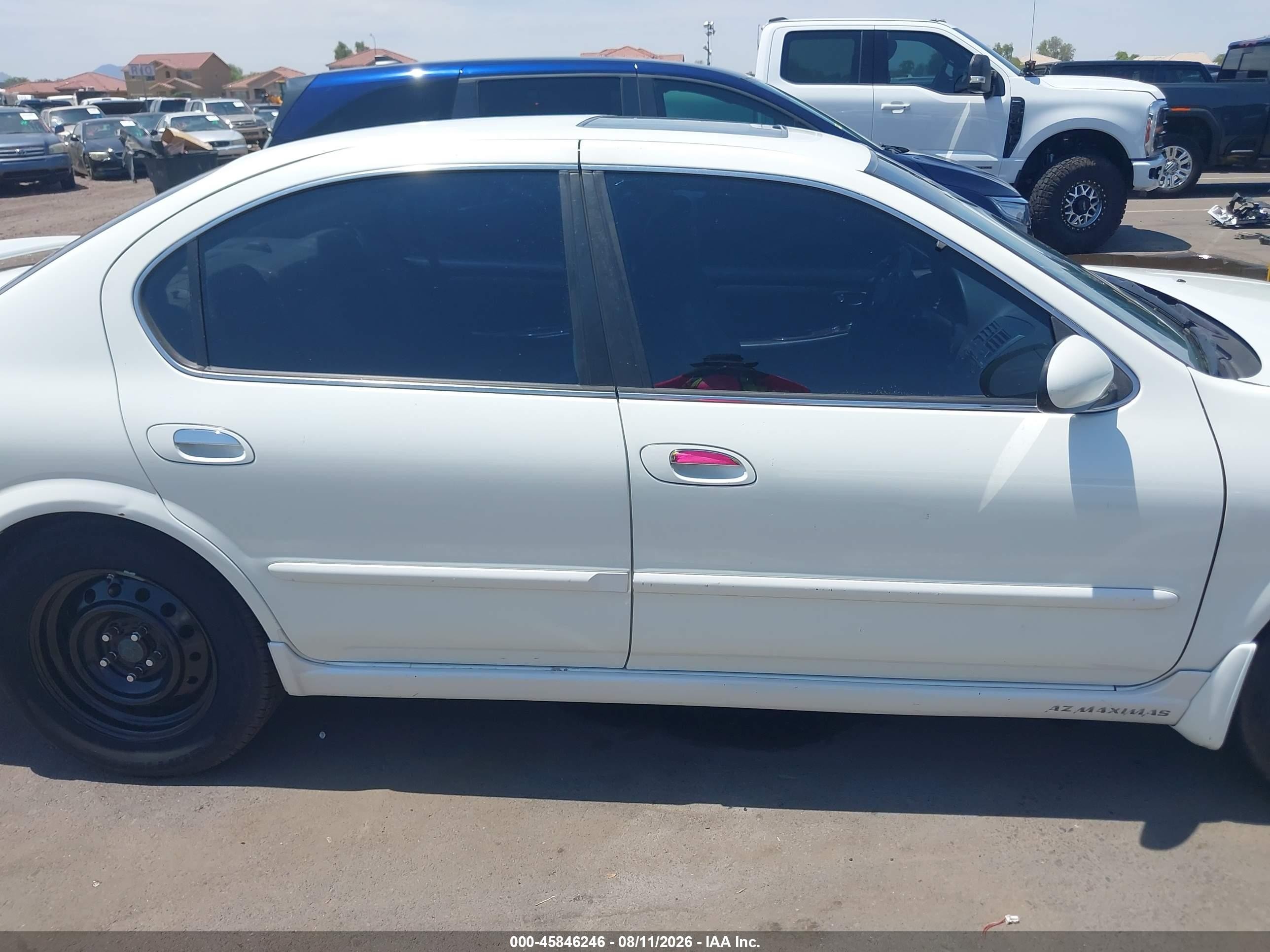 2002 Nissan Maxima Gle White vin: JN1DA31D52T442049