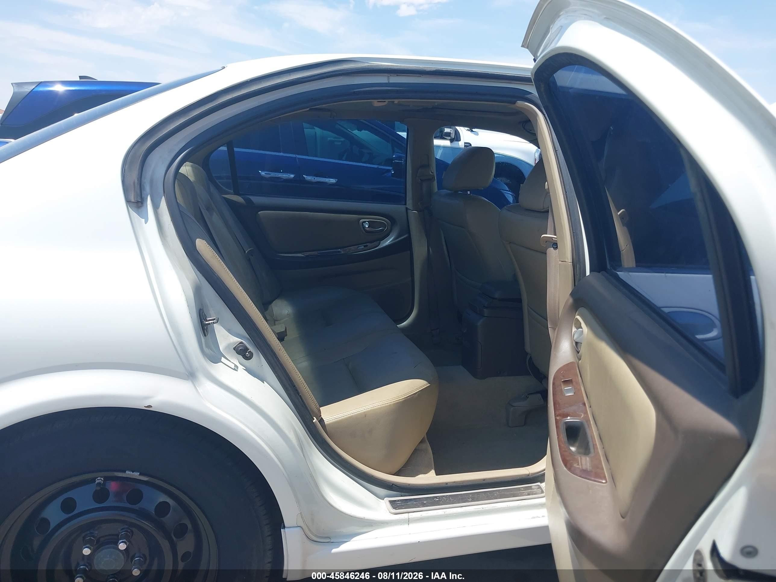 2002 Nissan Maxima Gle White vin: JN1DA31D52T442049