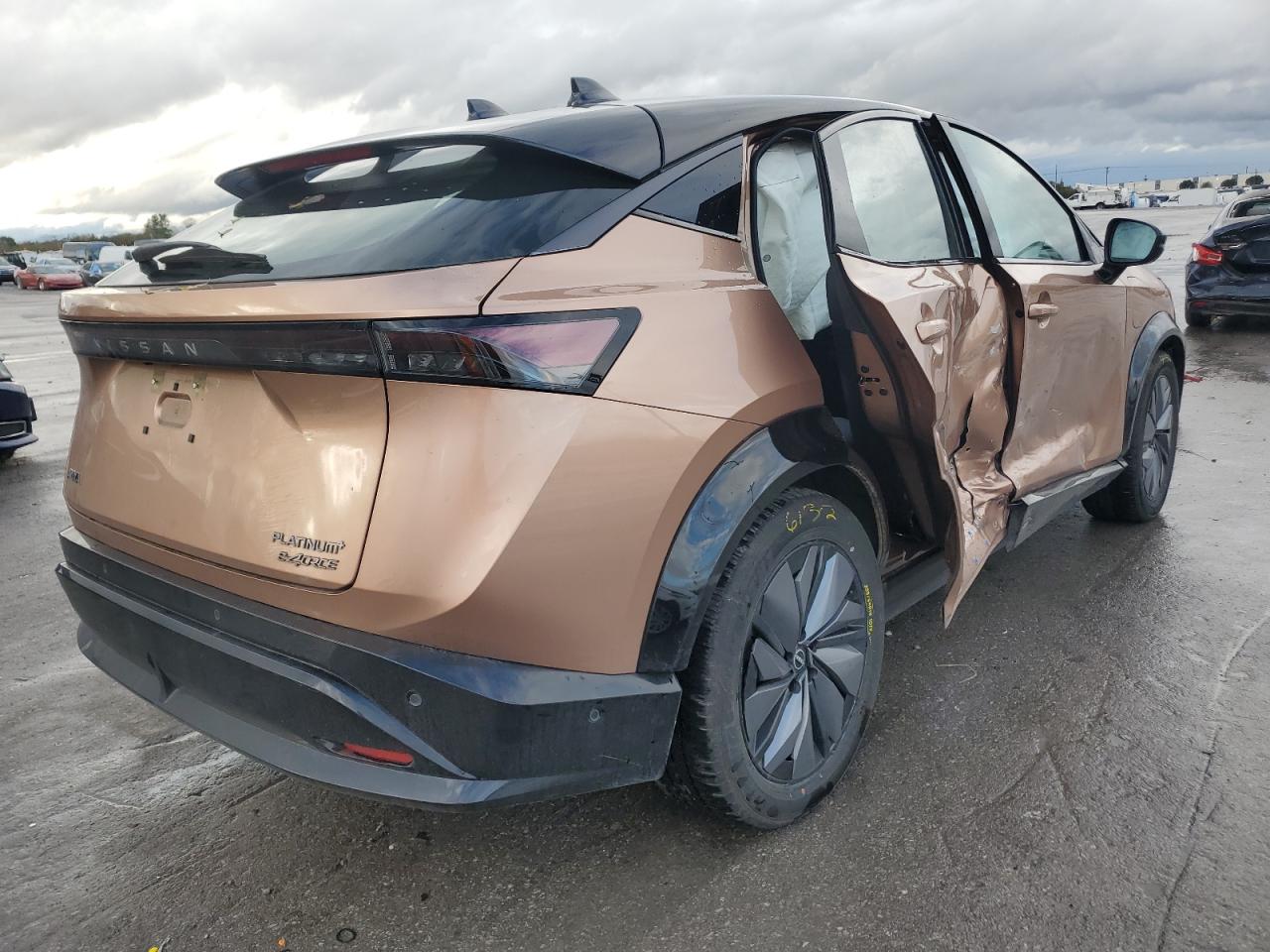 2024 Nissan Ariya Platinum + Gold vin: JN1DF0CD1RM730183