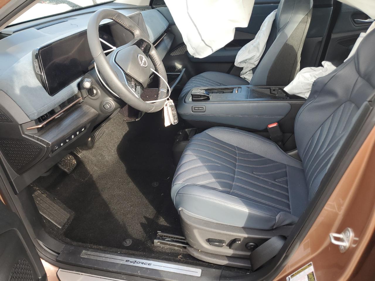 2024 Nissan Ariya Platinum + Gold vin: JN1DF0CD1RM730183
