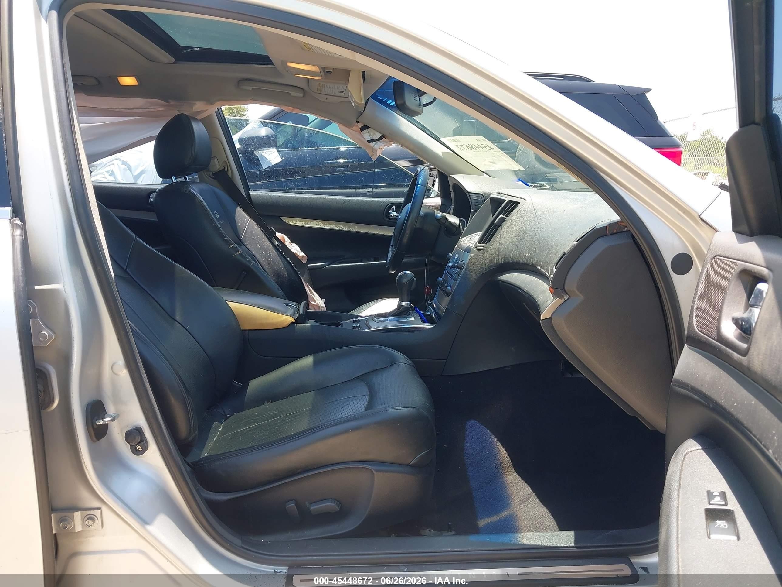 2012 Infiniti G25 Journey Silver vin: JN1DV6AP0CM811797