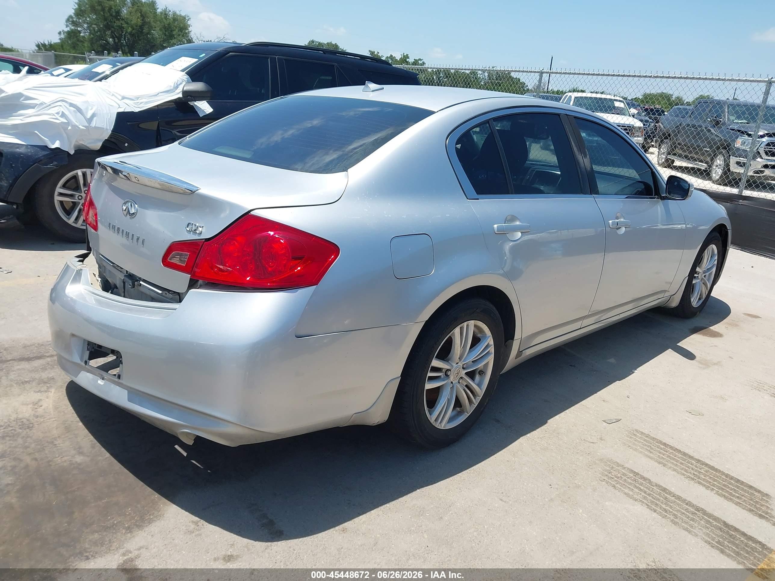 2012 Infiniti G25 Journey Silver vin: JN1DV6AP0CM811797